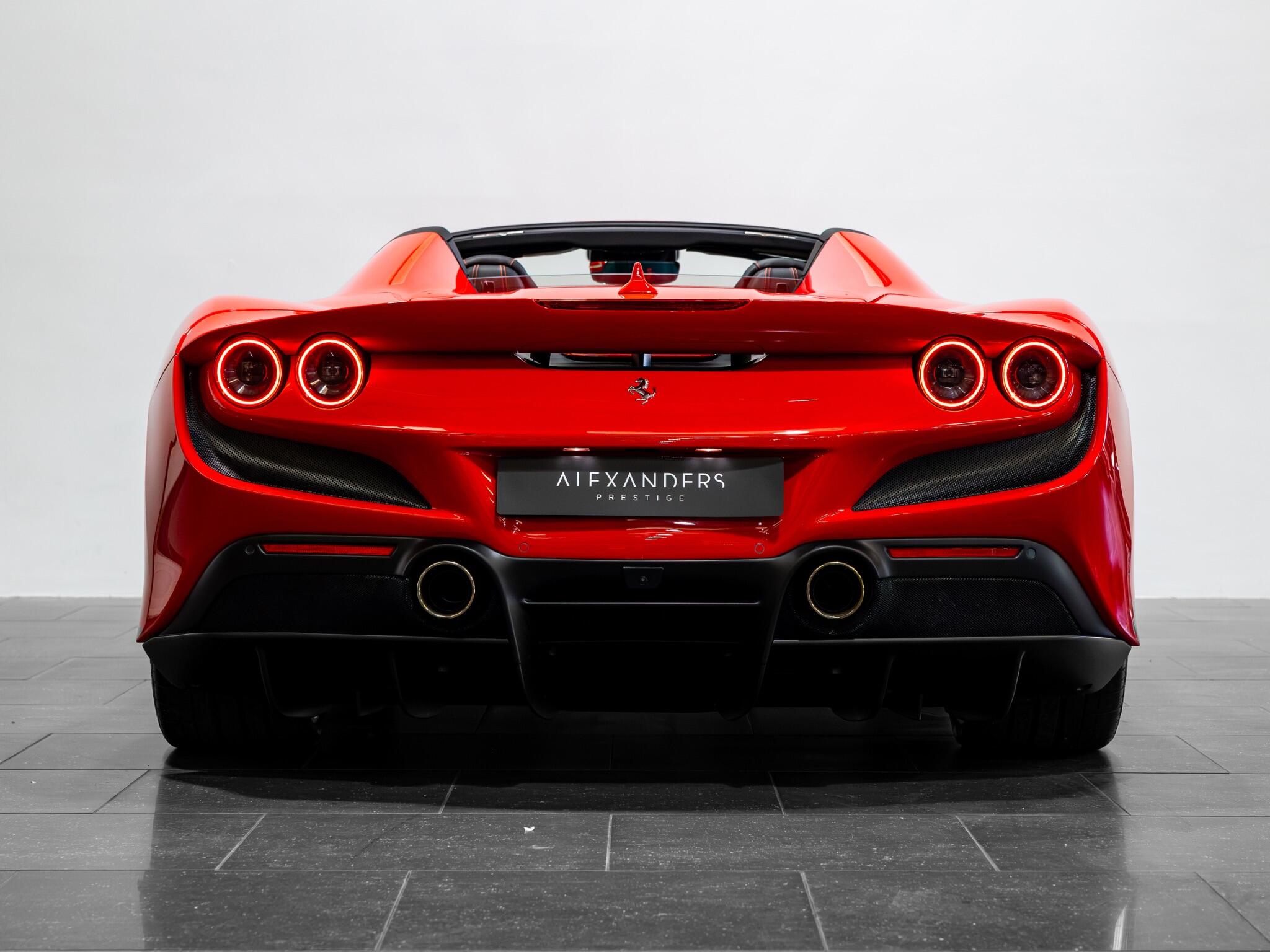 Ferrari F8 Tributo view 11
