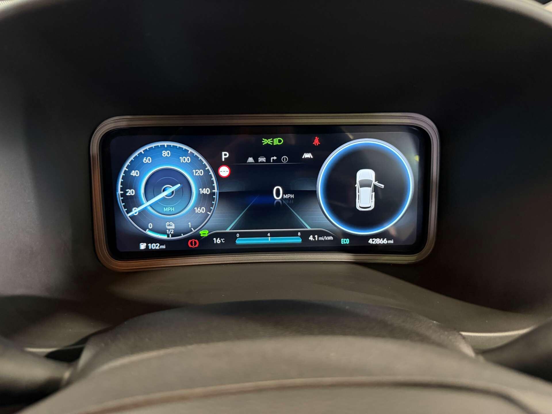Hyundai Kona view 33