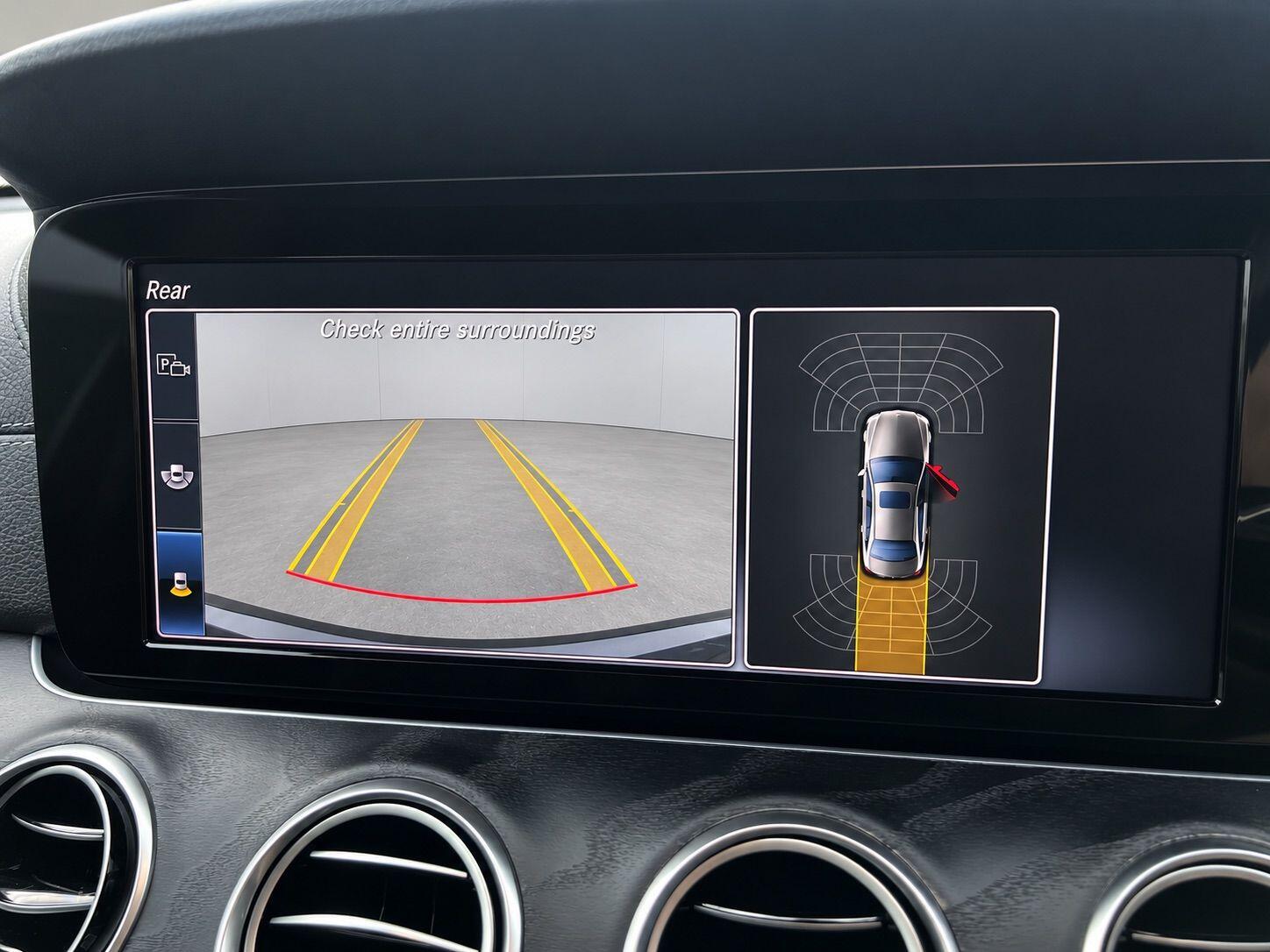 Mercedes-Benz E-Class view 22
