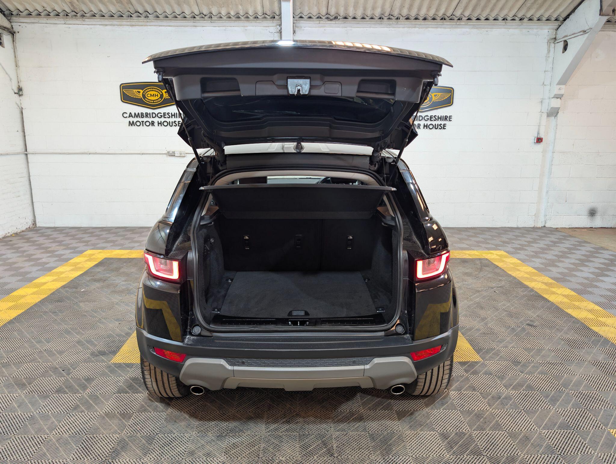 Land Rover Range Rover Evoque view 52