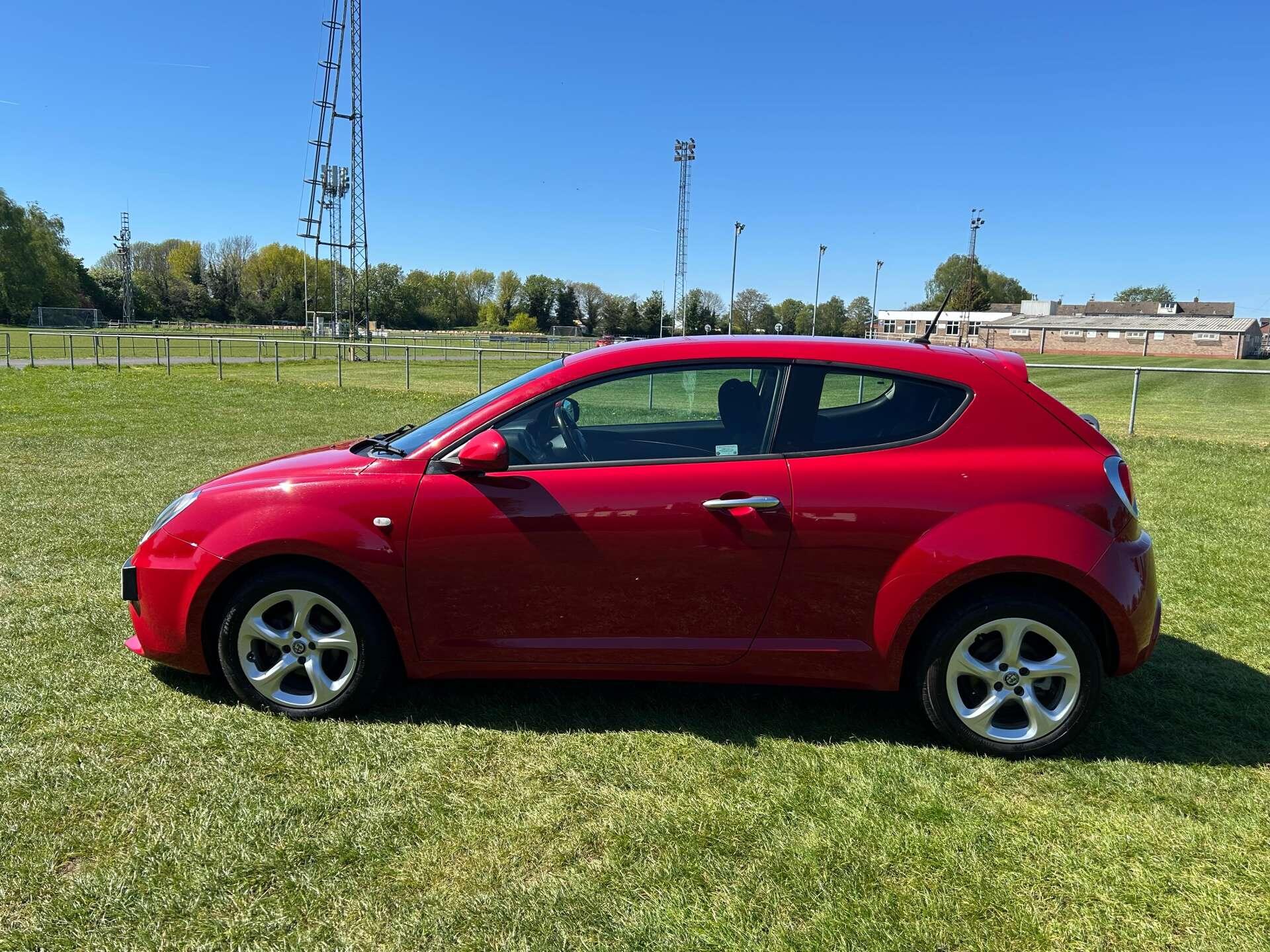Alfa Romeo Mito view 8