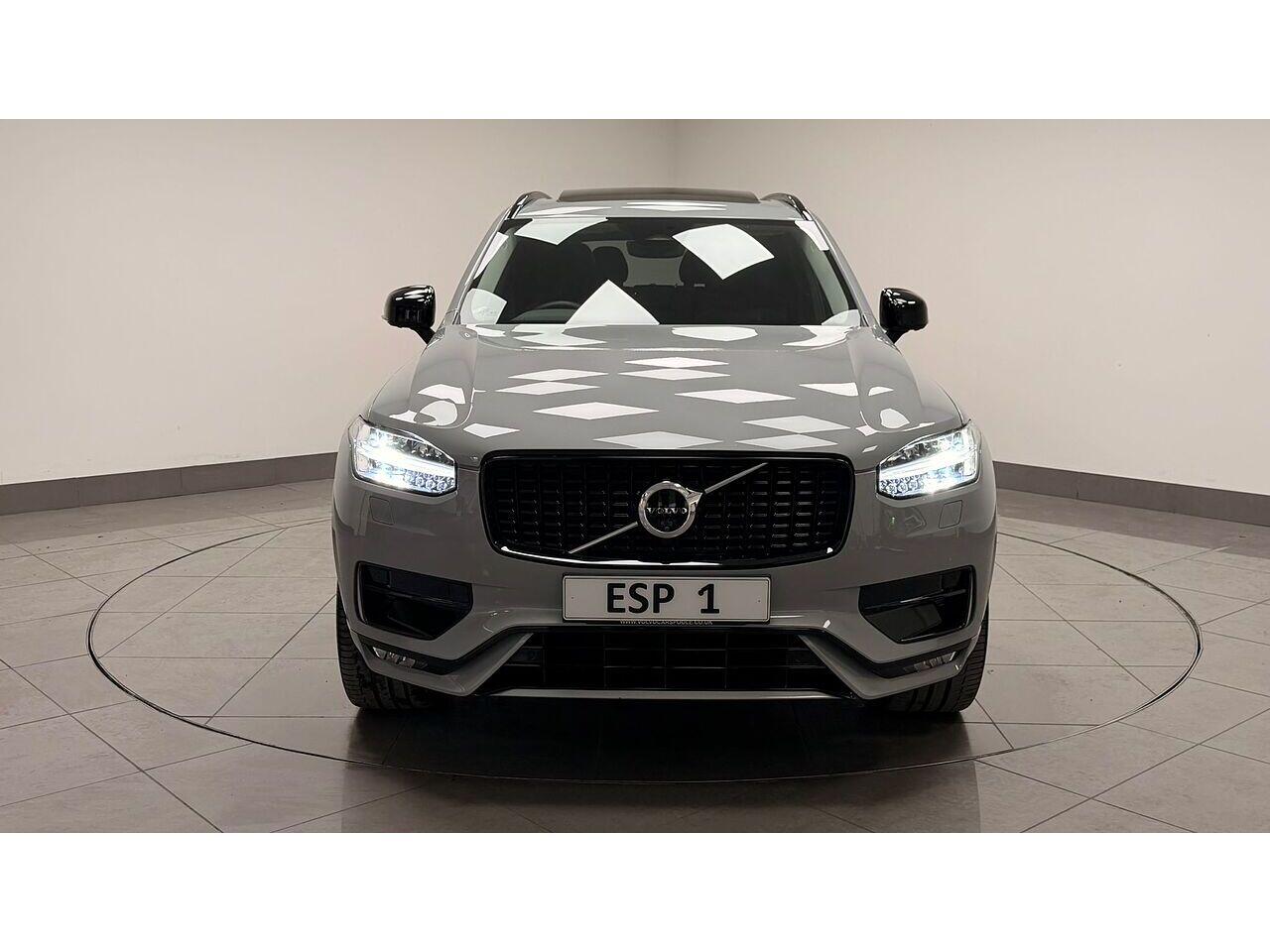 Volvo XC90 view 13