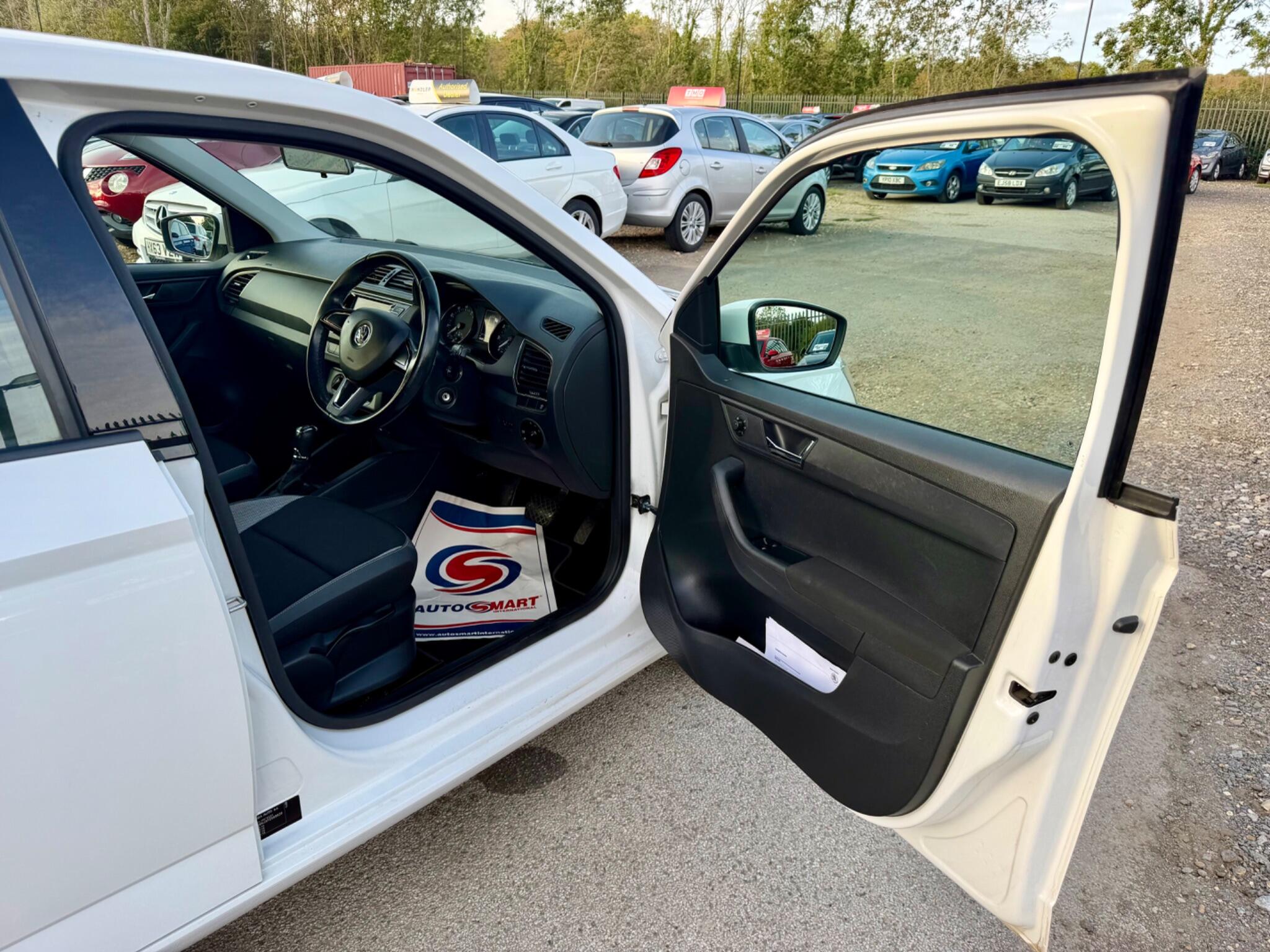 Skoda Fabia view 33