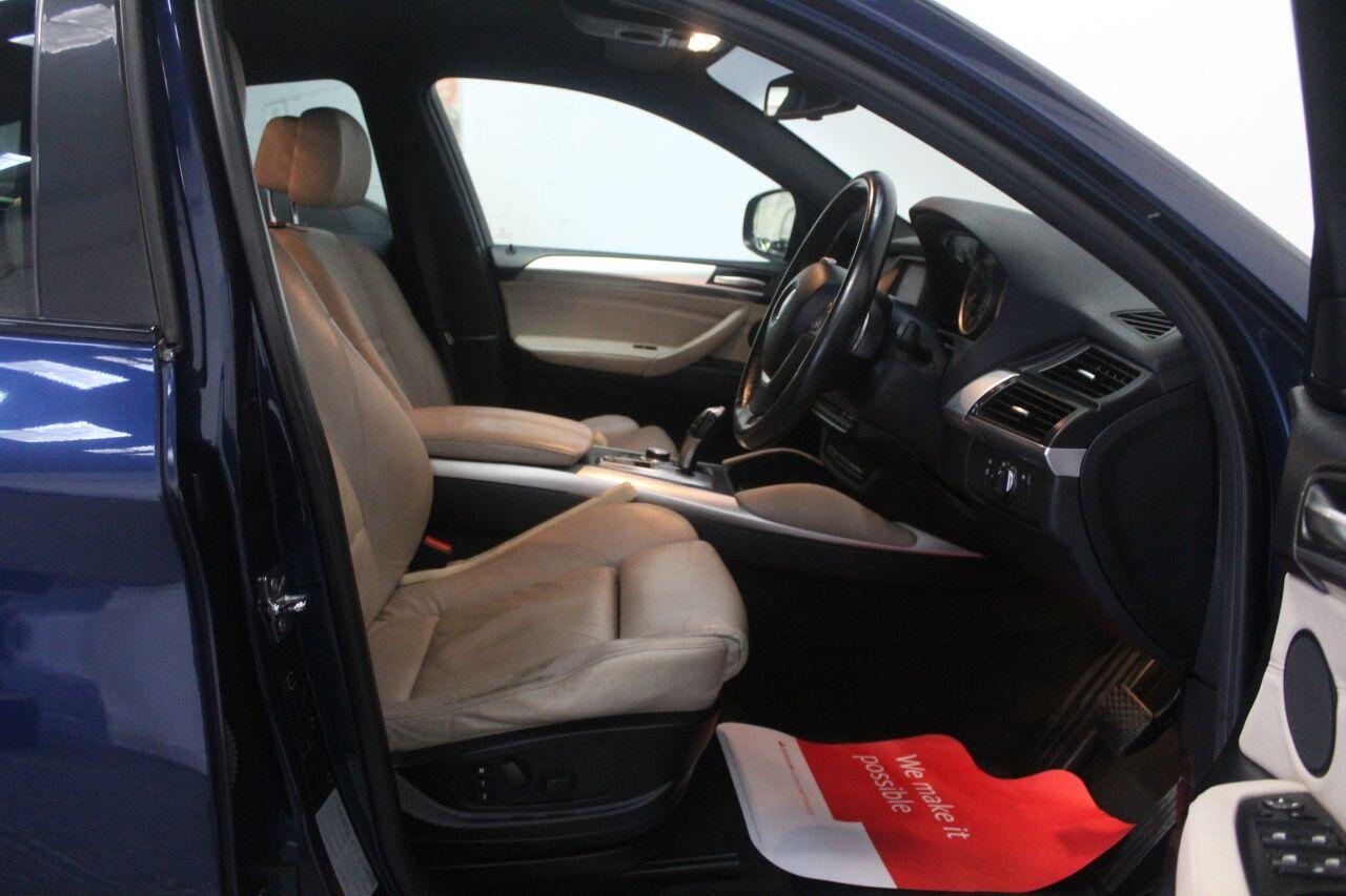 BMW X6 view 30