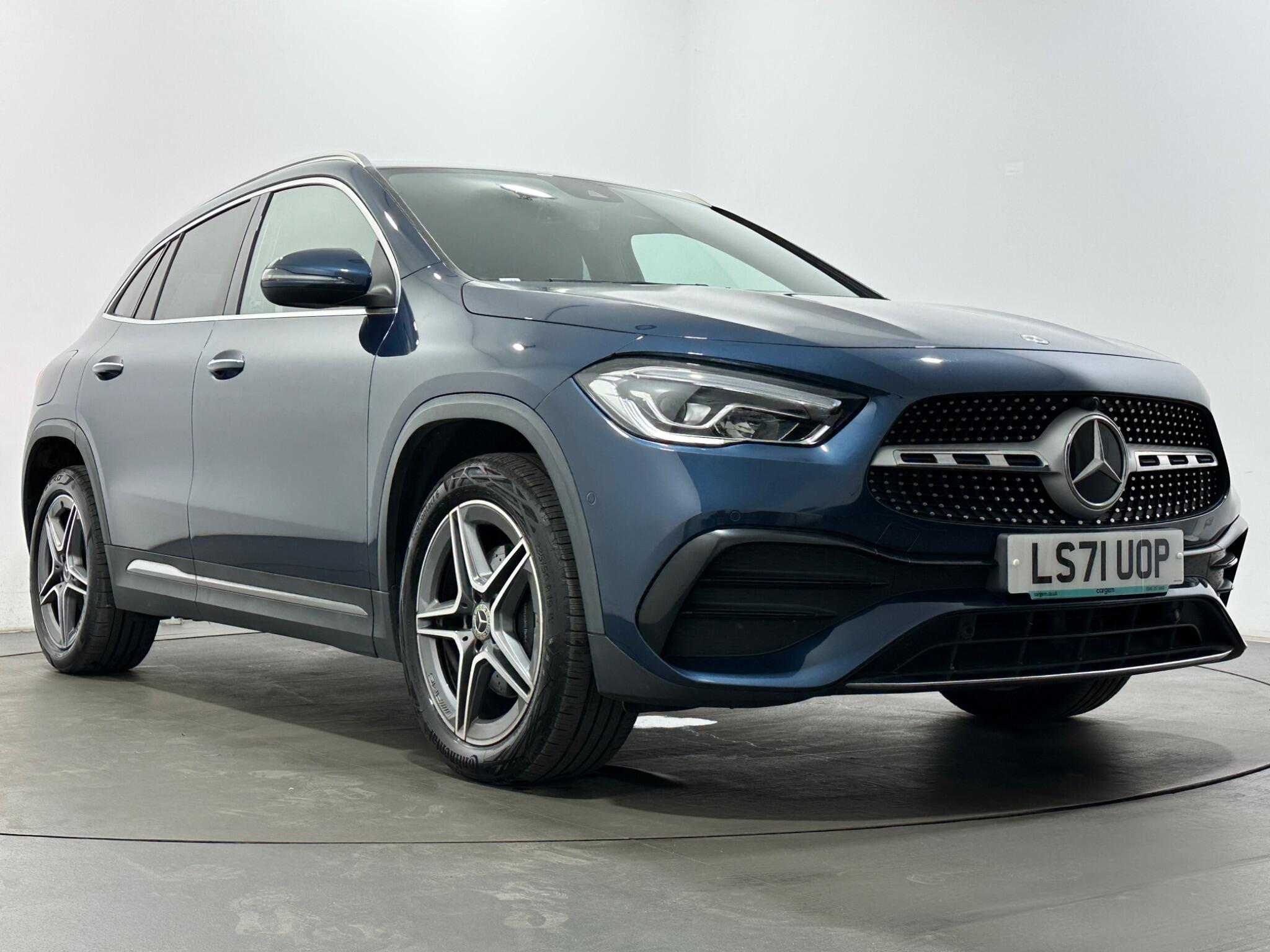 Mercedes-Benz Gla view 55