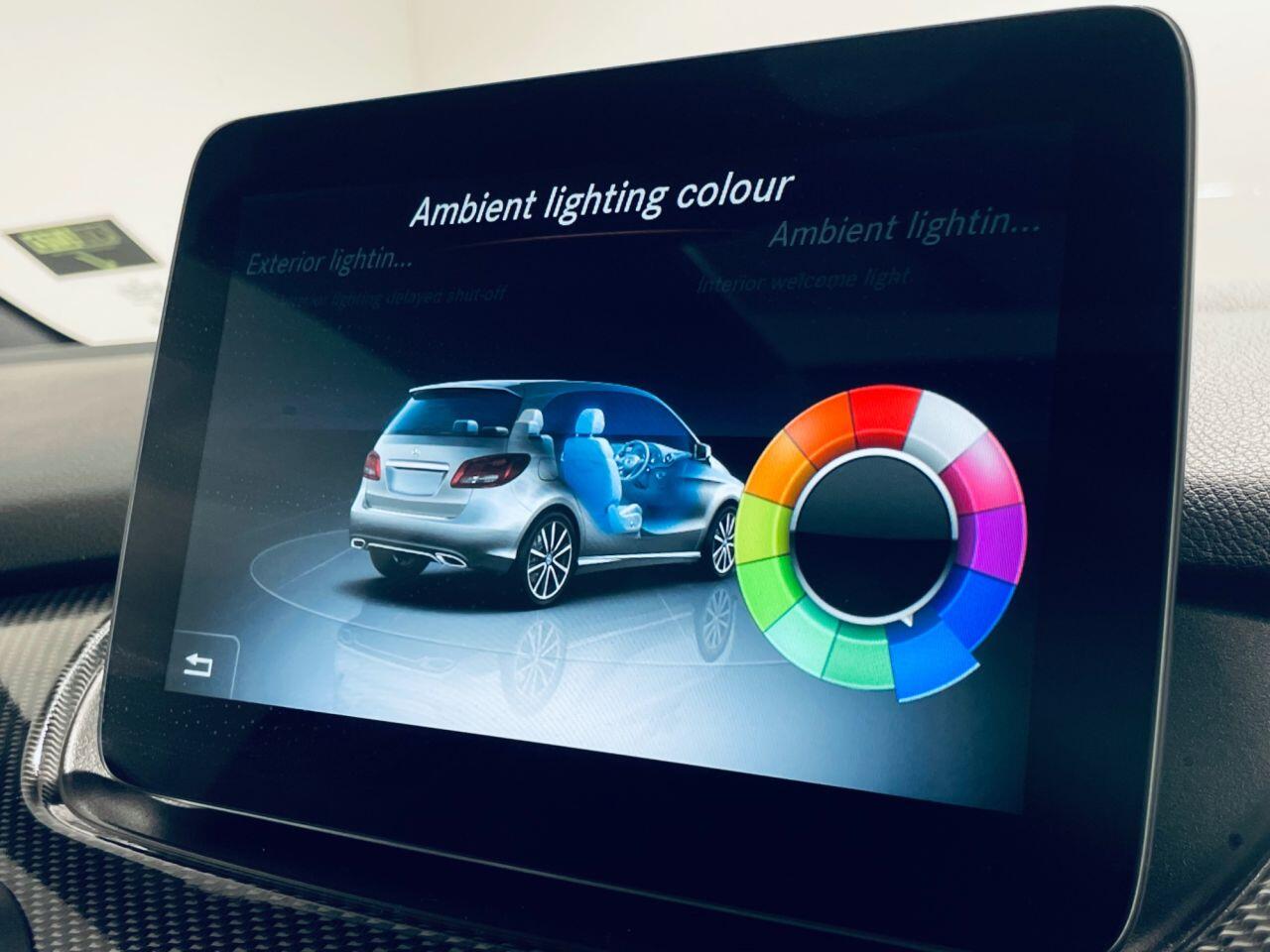 Mercedes-Benz B Class view 4