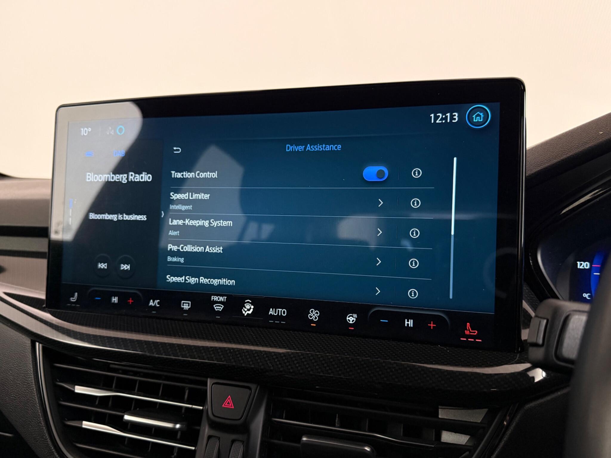 Ford Focus view 27