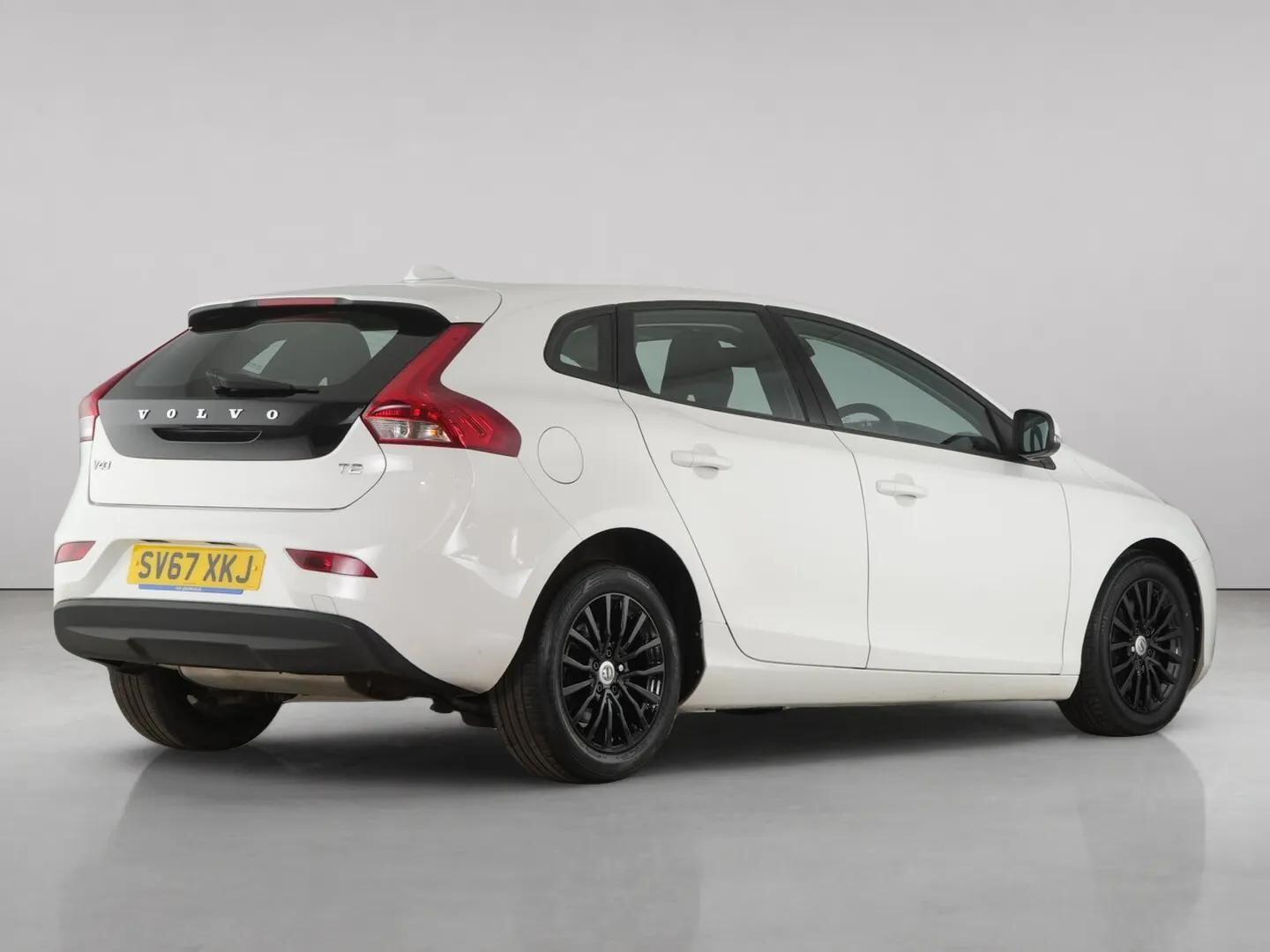 Volvo V40 view 7