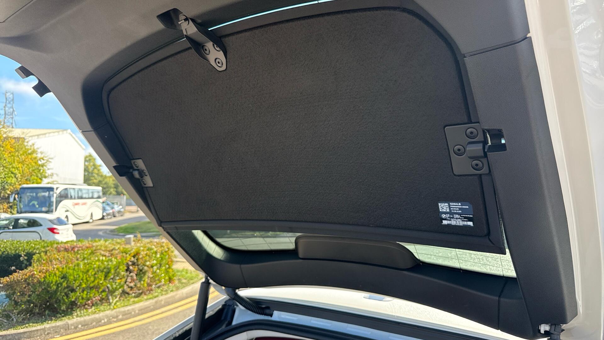BMW i4 view 35