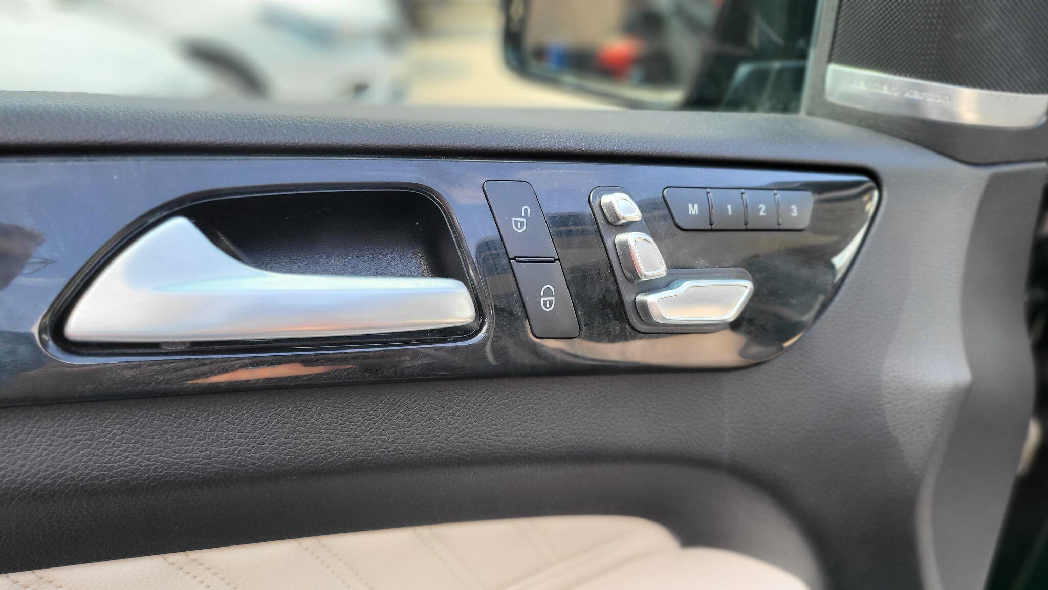 Mercedes-Benz Gle view 19