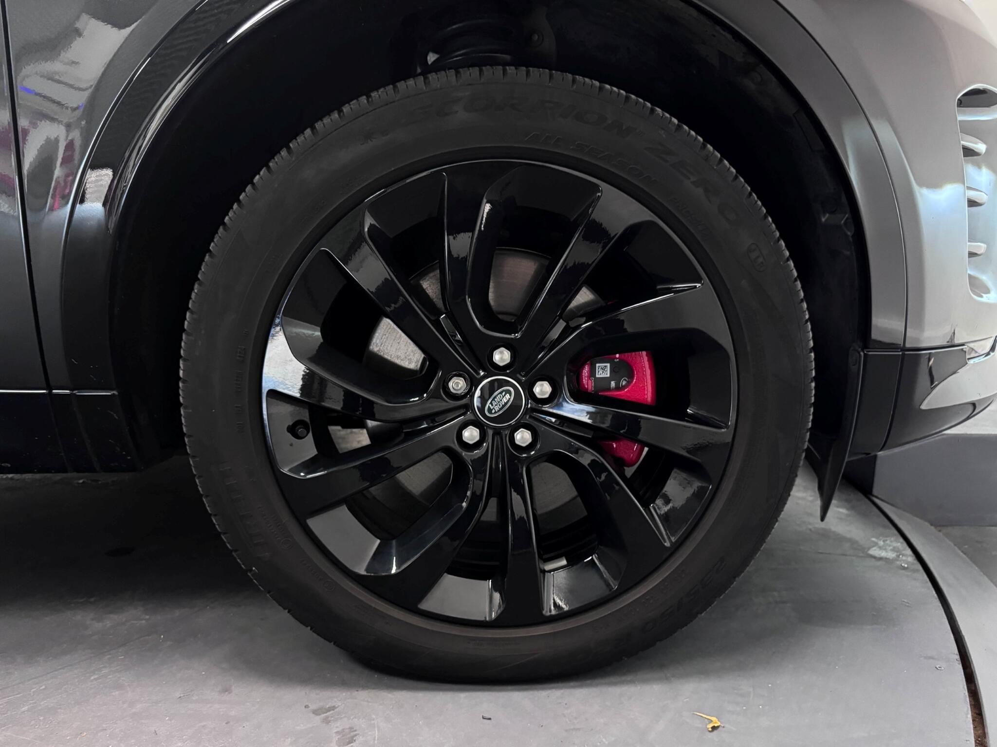 Land Rover Discovery Sport view 62