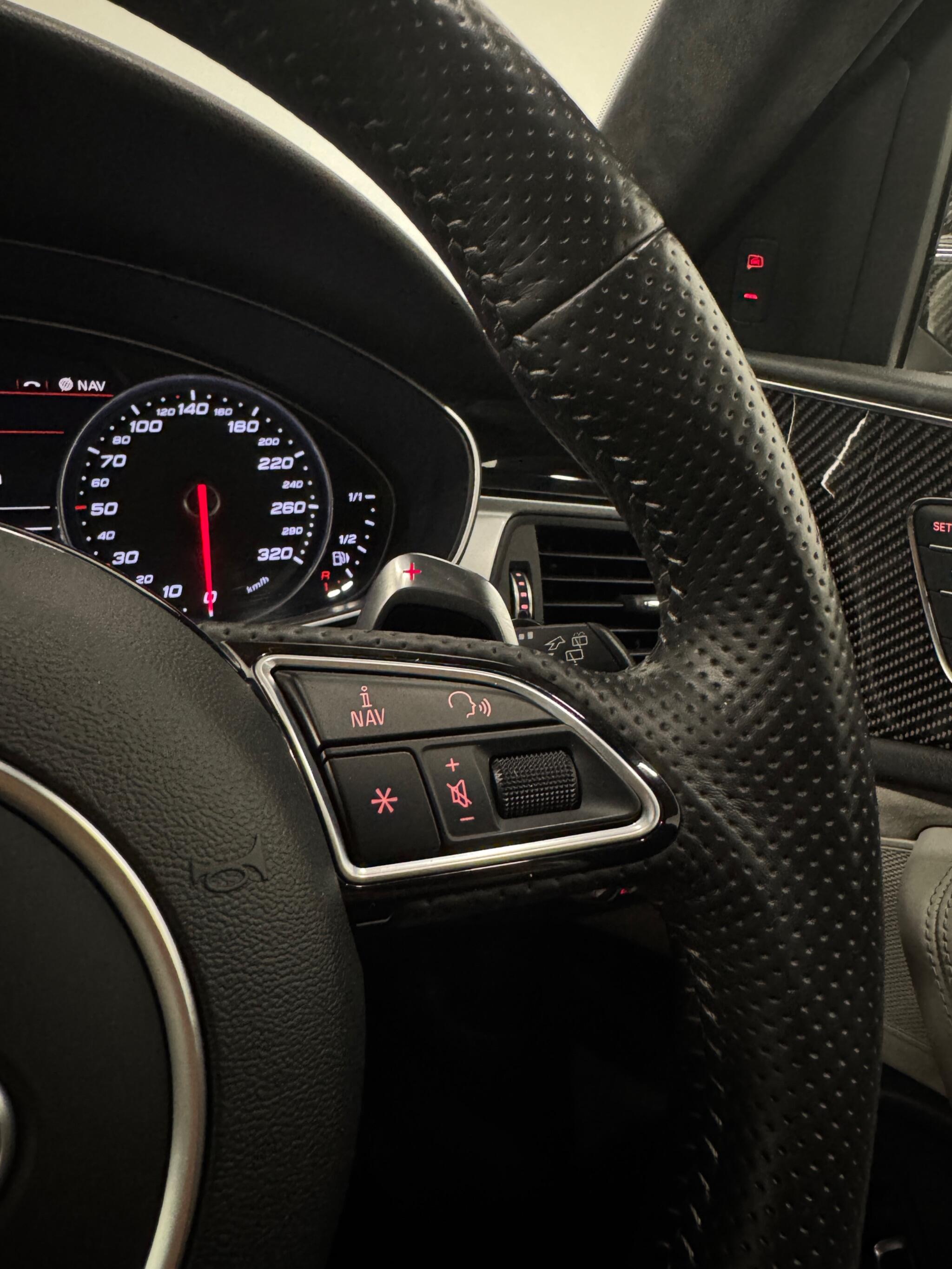 Audi RS6 view 37