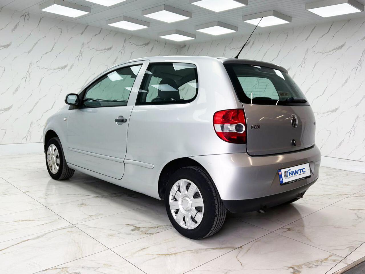Volkswagen Fox view 9