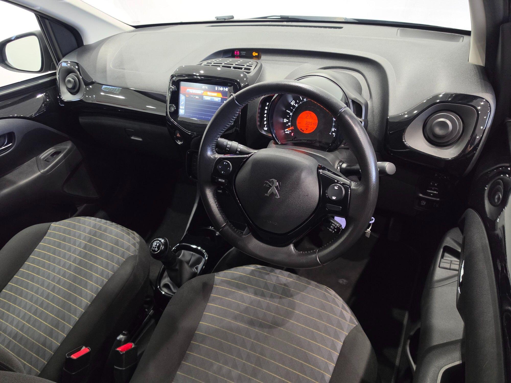 Peugeot 108 view 29