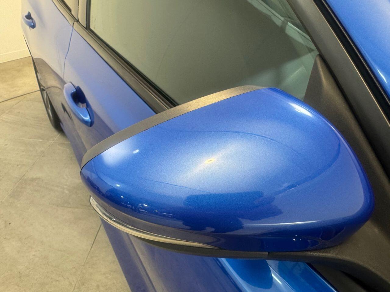 Ford Focus view 6