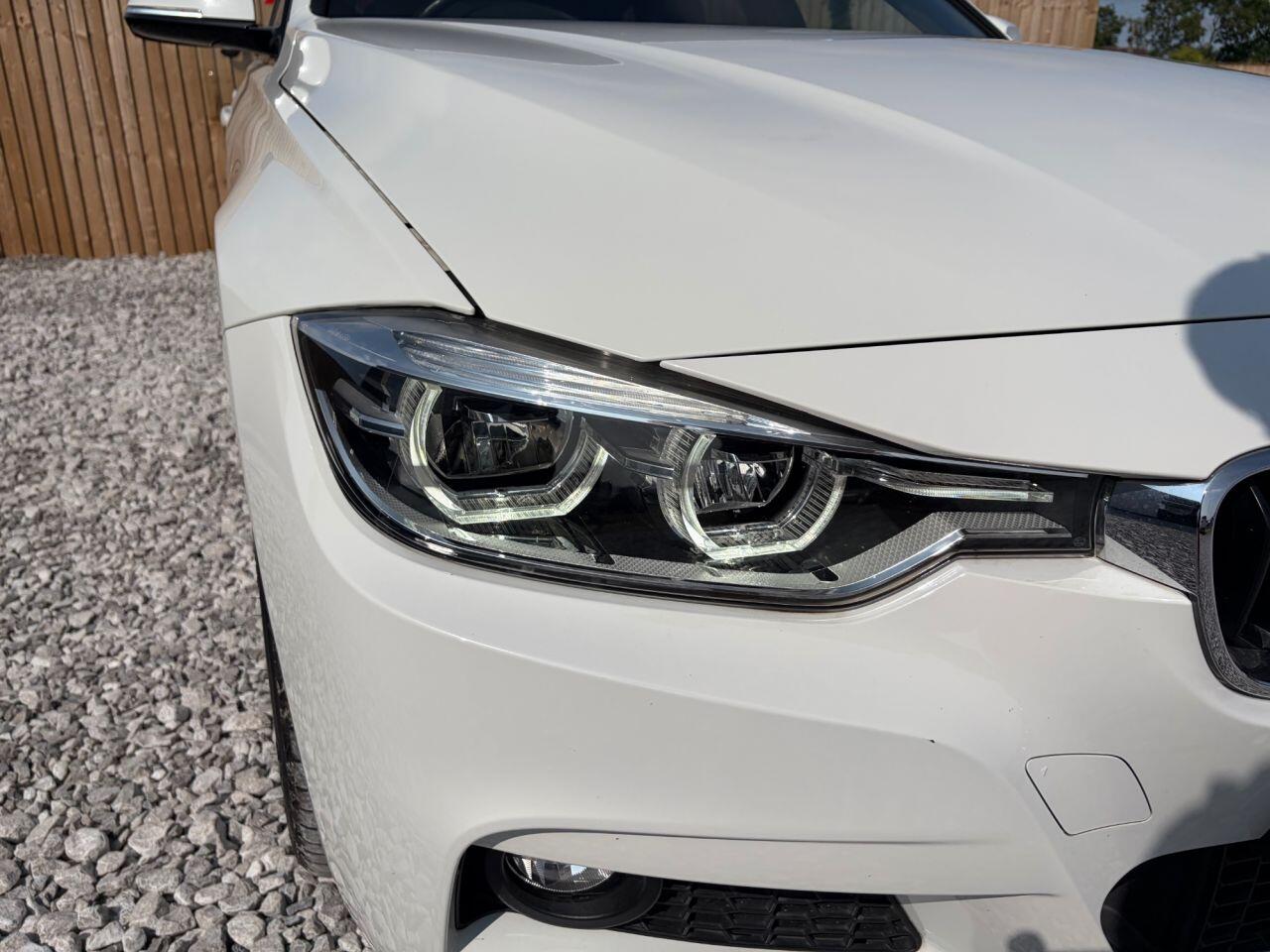 BMW 3 Series view 11