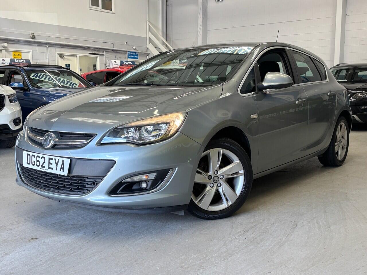 Vauxhall Astra view 3