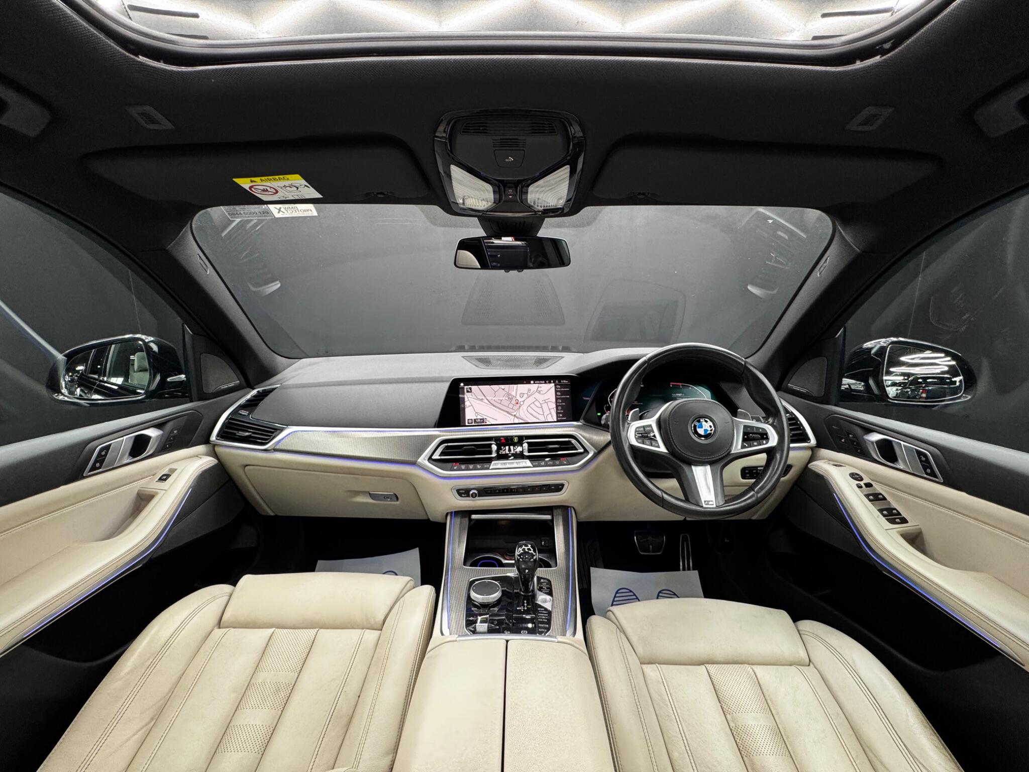 BMW X5 view 19