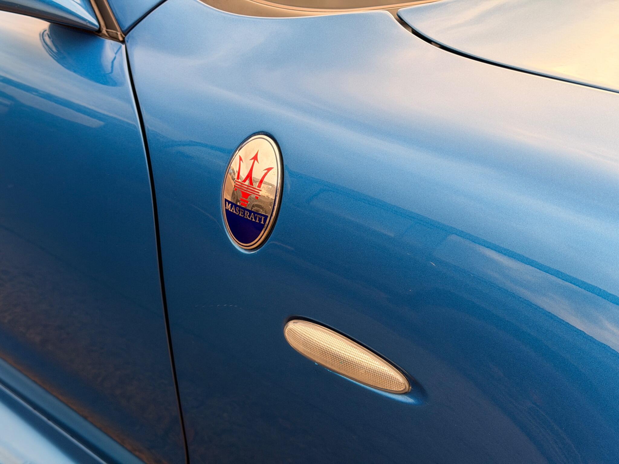 Maserati Spyder view 28