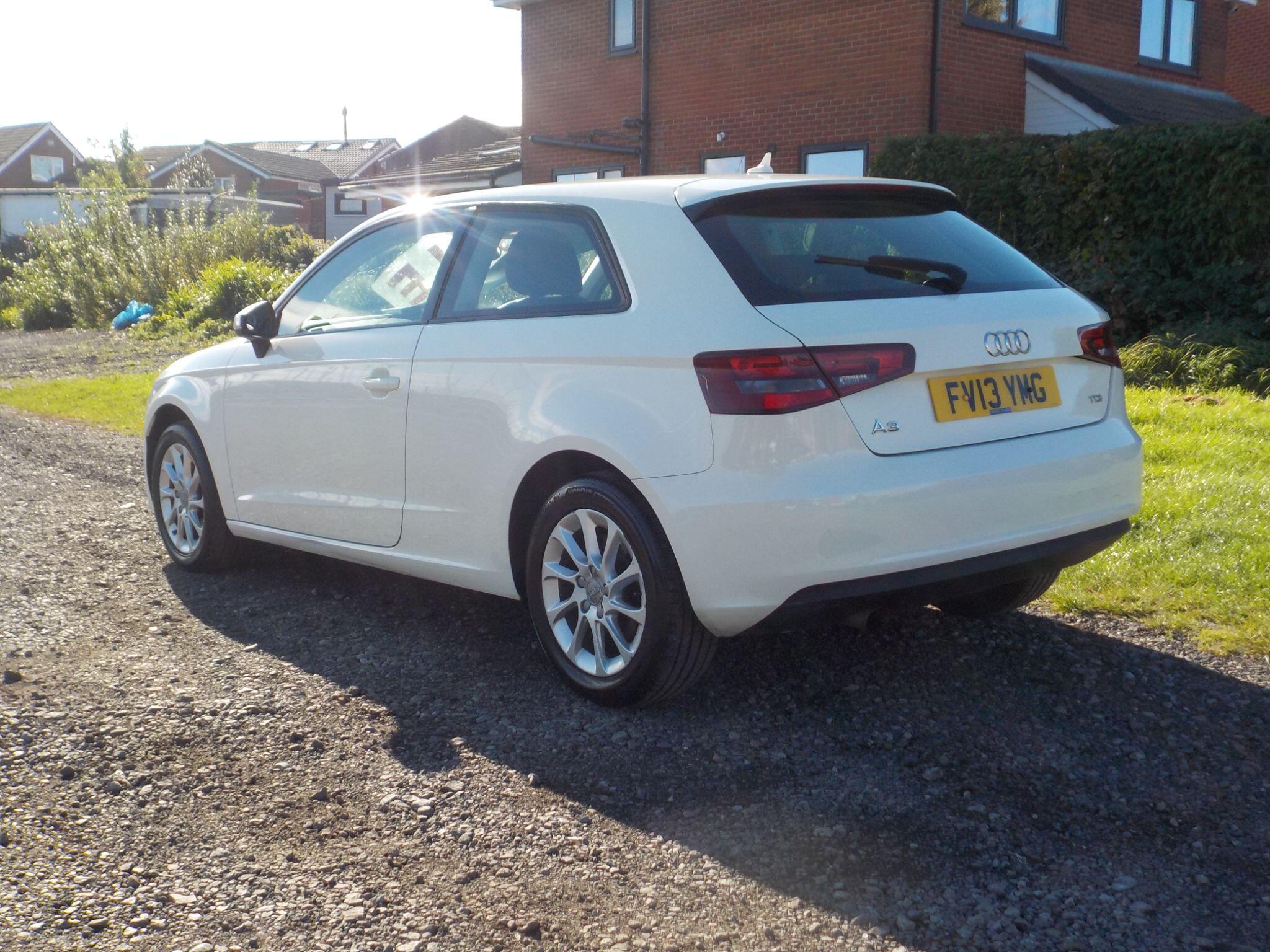 Audi A3 1.6 TDI SE Euro 5 (s/s) 3dr