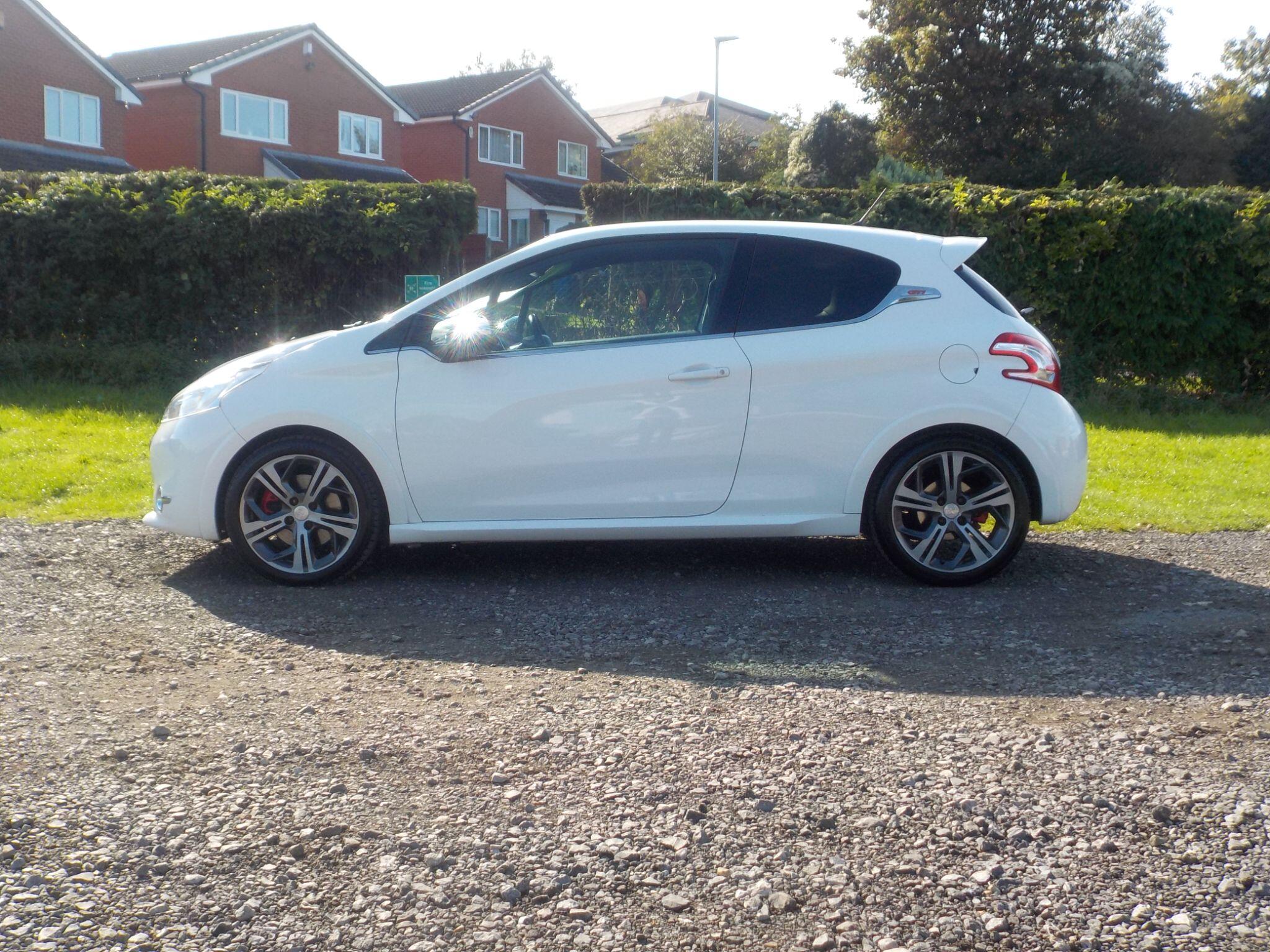 Peugeot 208 1.6 THP GTi Euro 5 3dr