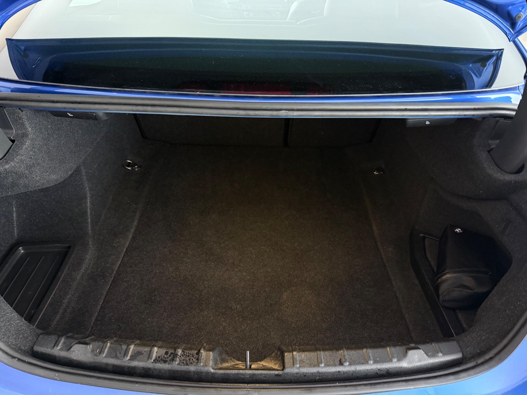 BMW 4 Series view 9