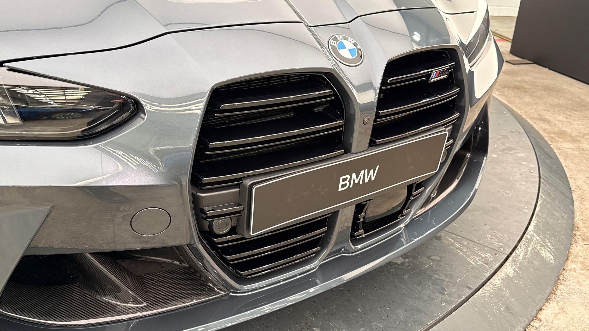 BMW M4 view 40