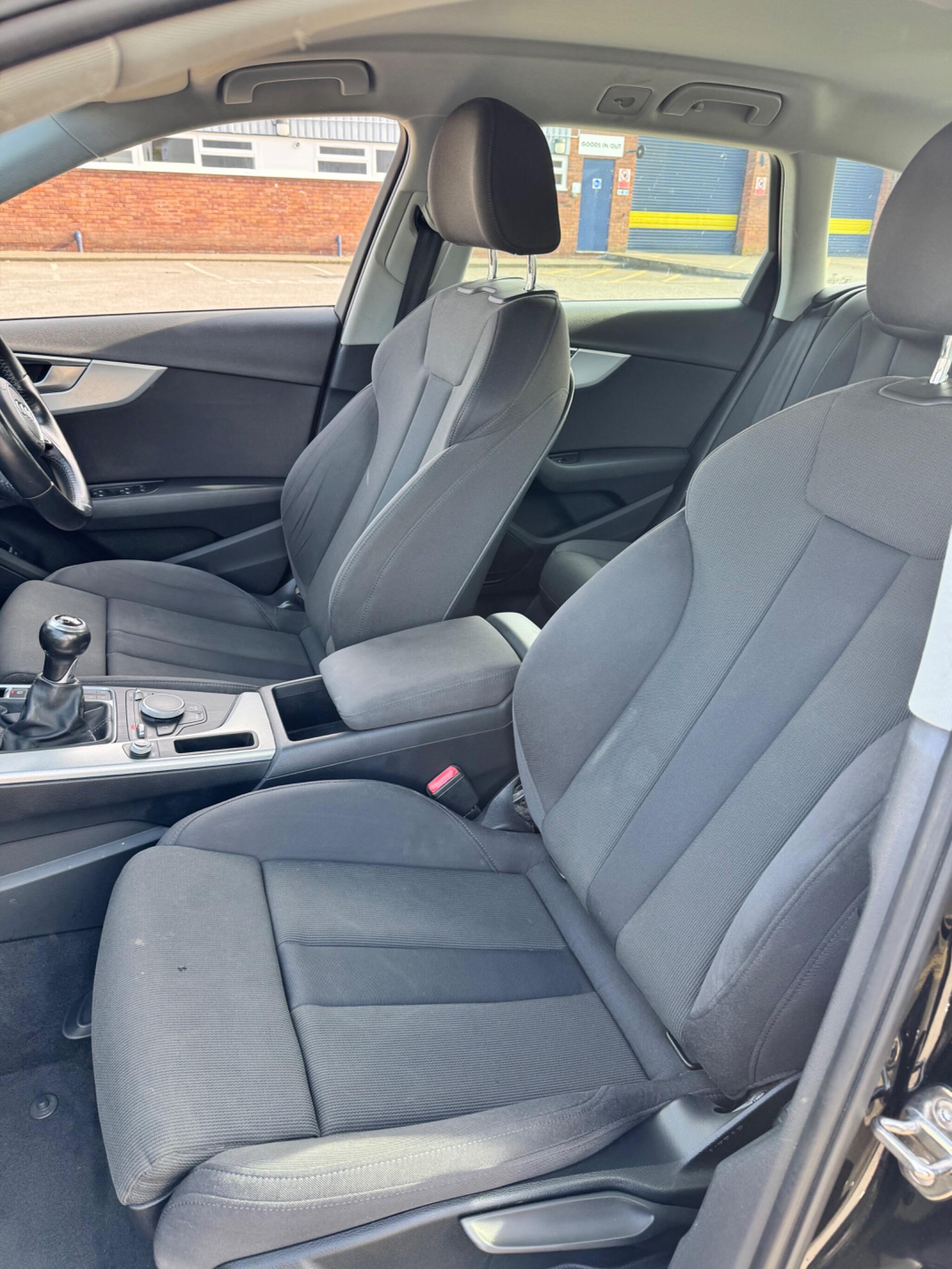 Audi A4 view 45