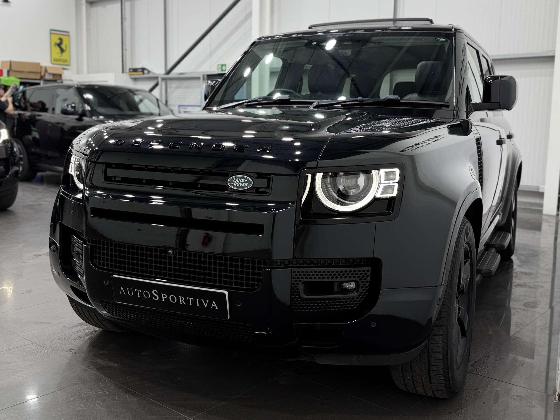 Land Rover Defender view 9