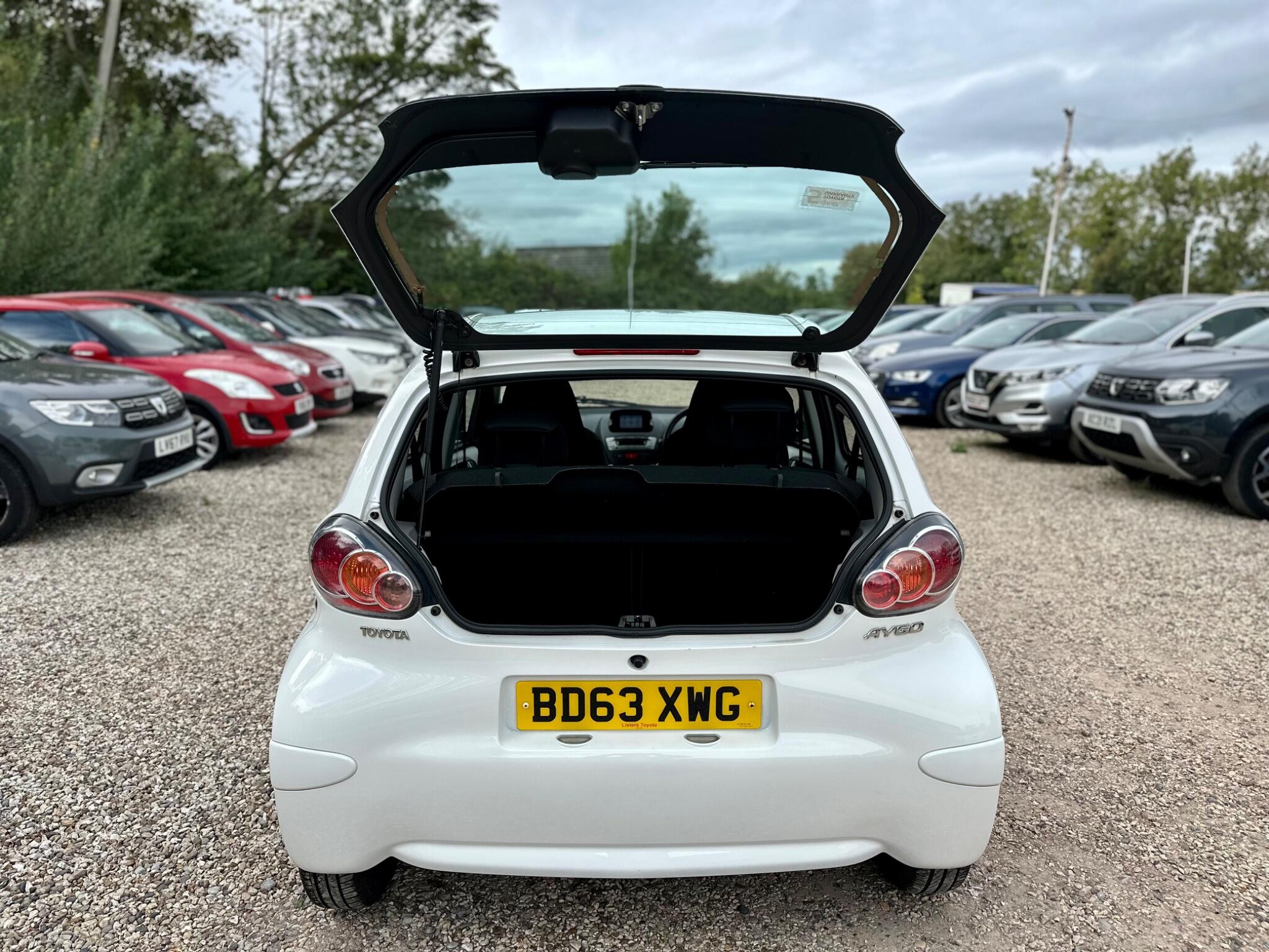 Toyota Aygo view 15