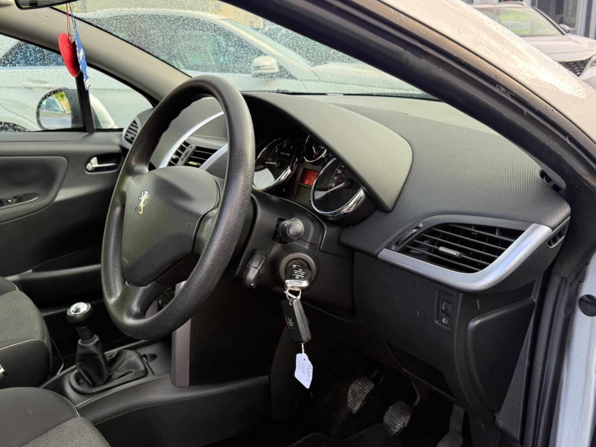 Peugeot 207 CC - Image 17