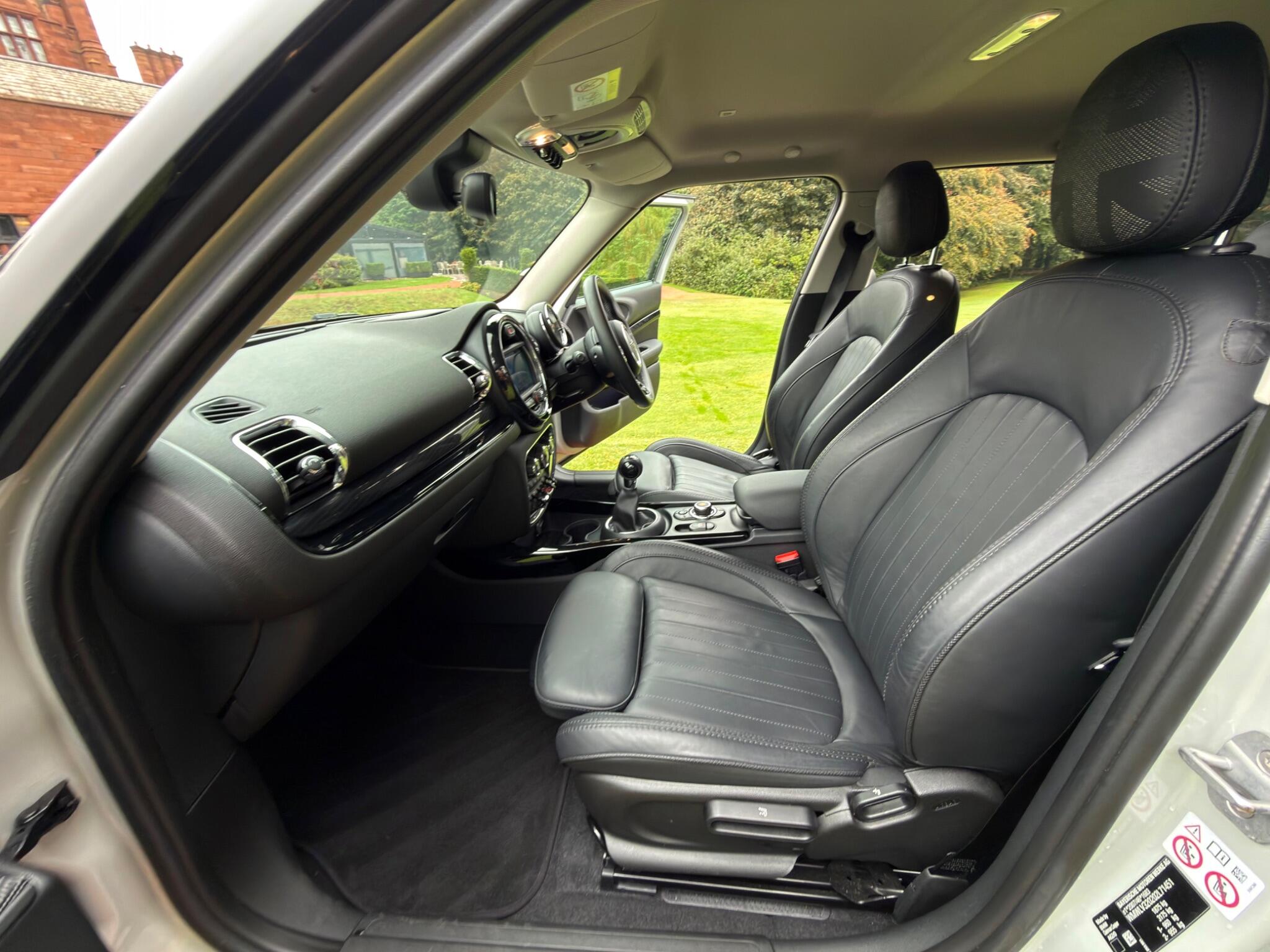 Mini Clubman view 25