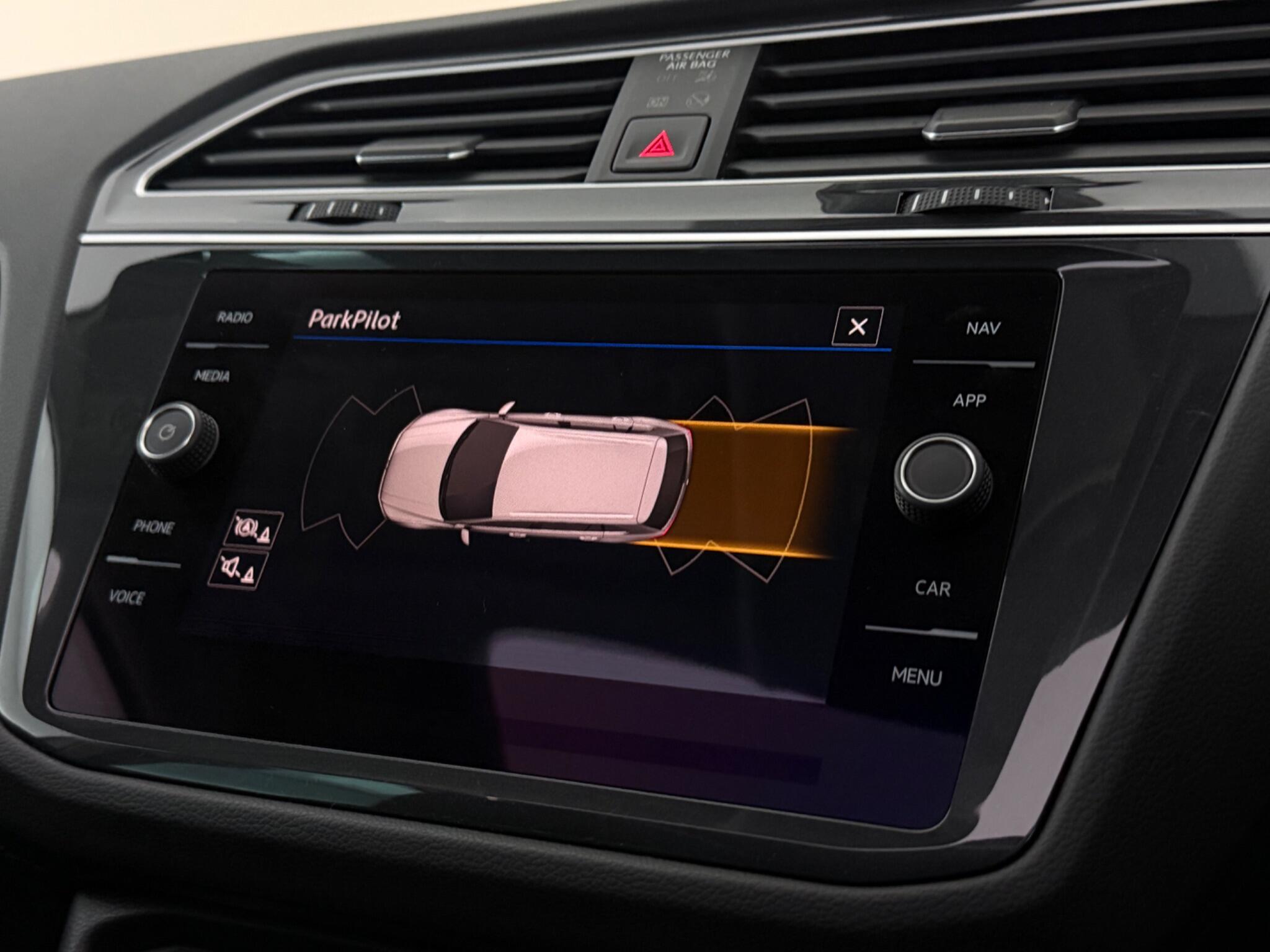 Volkswagen Tiguan view 25