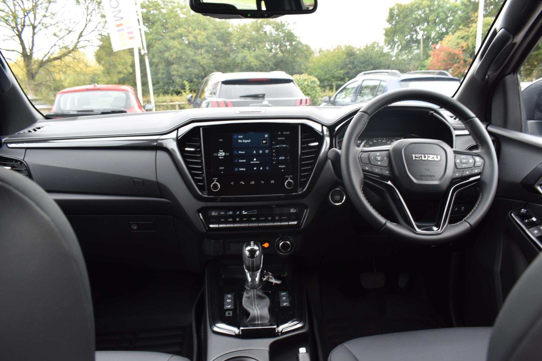 D-Max - 1.9 TD V-Cross Huntsman Auto 4WD Euro 6 - Image 17