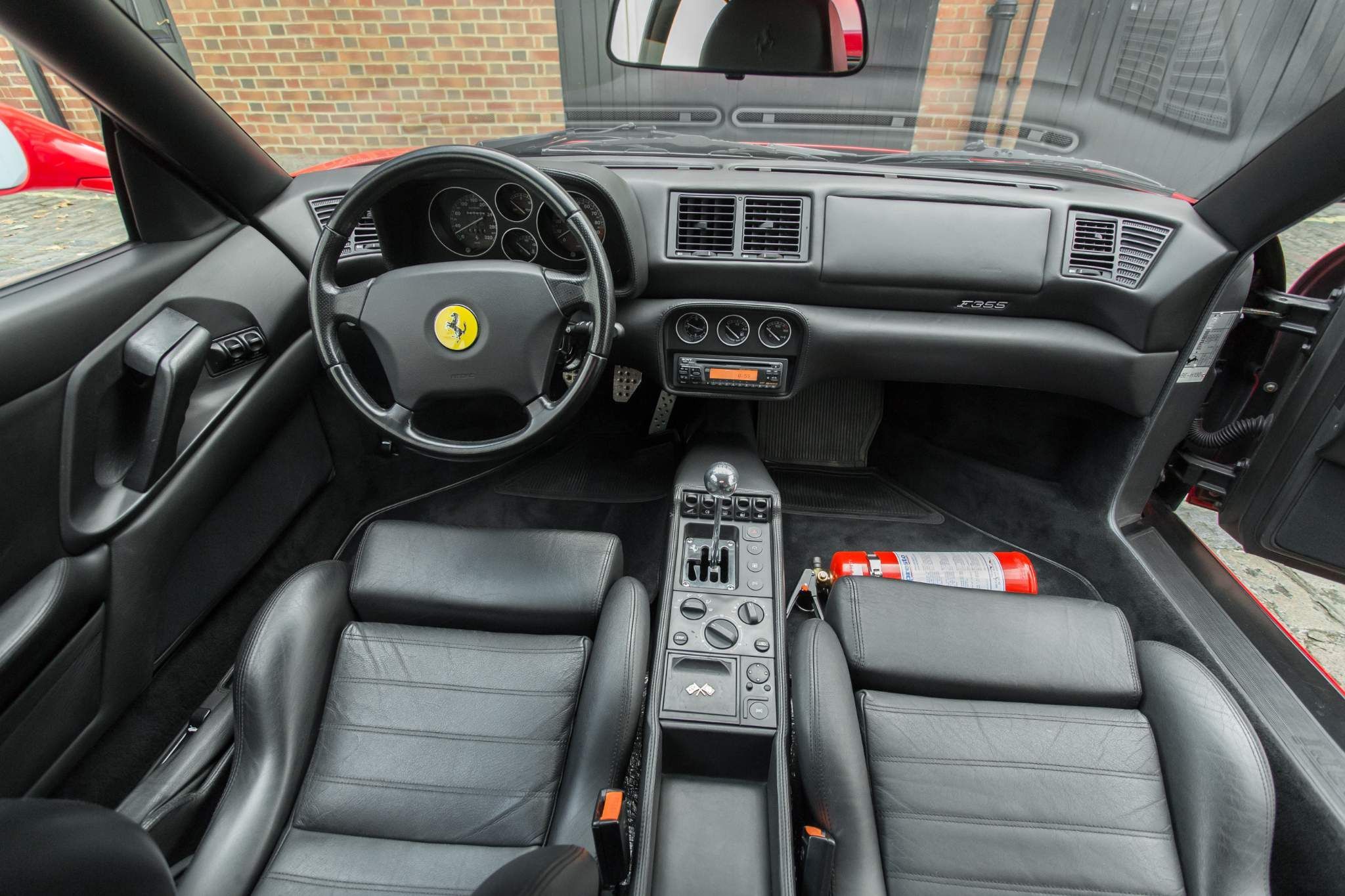 Ferrari F355 view 26