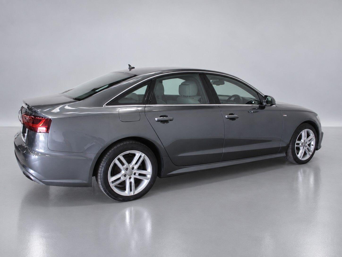 Audi A6 view 11
