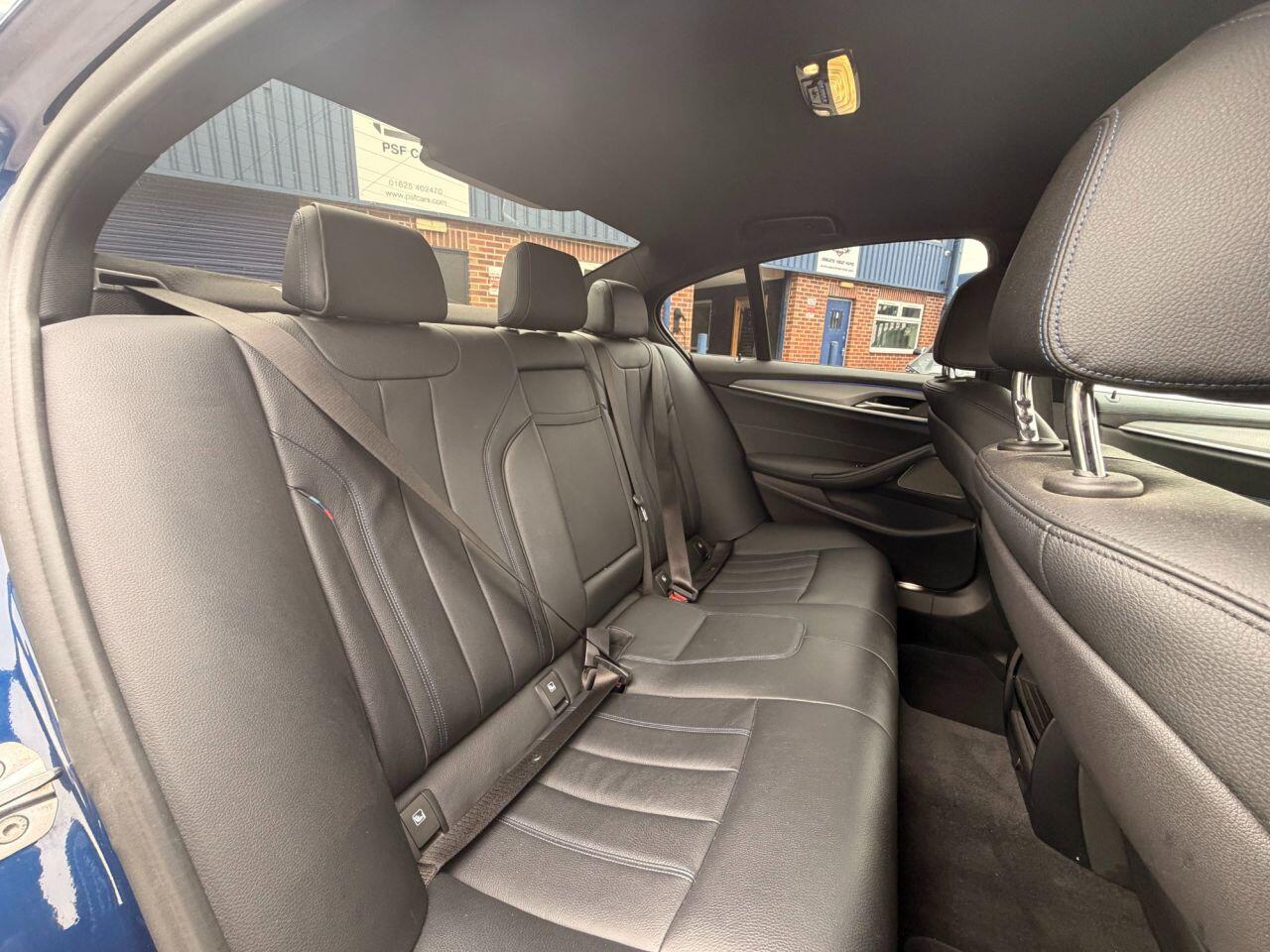 BMW 5 Series view 20