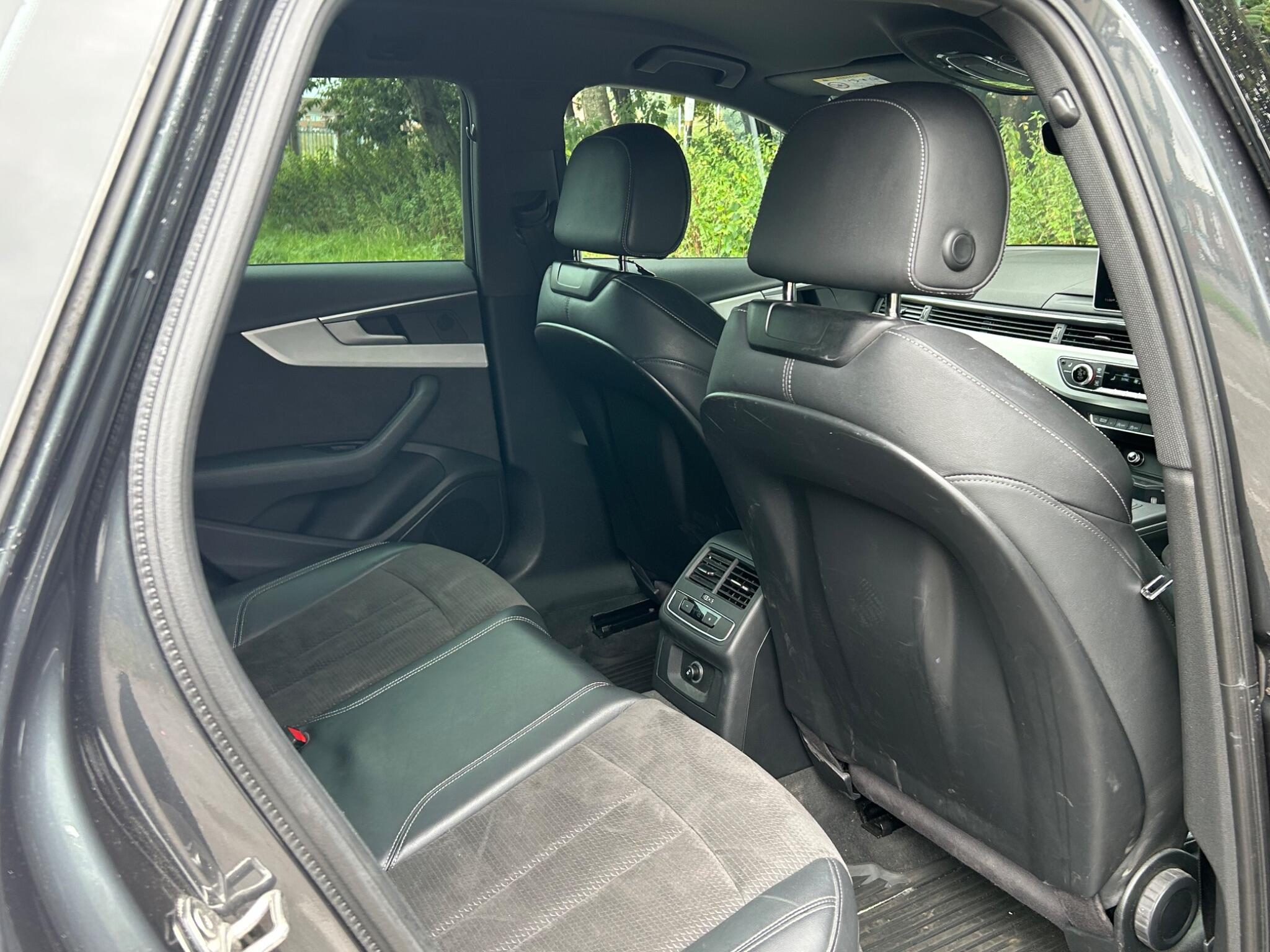 Audi A4 view 25