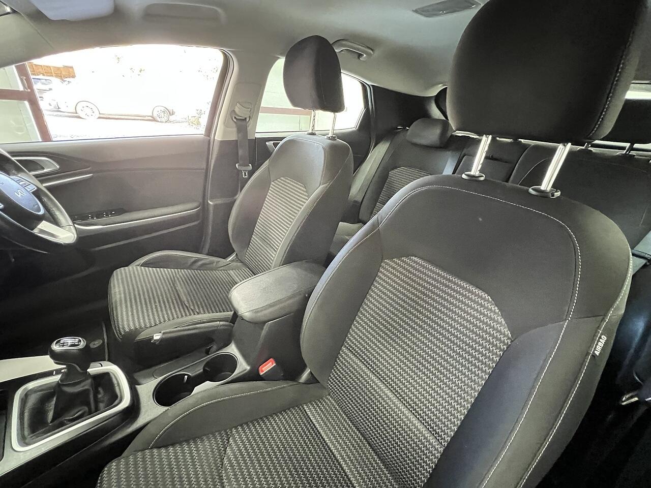 Kia Xceed view 18