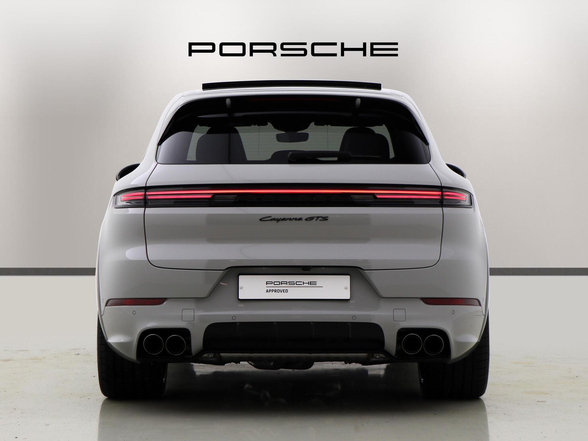 Porsche Cayenne view 7