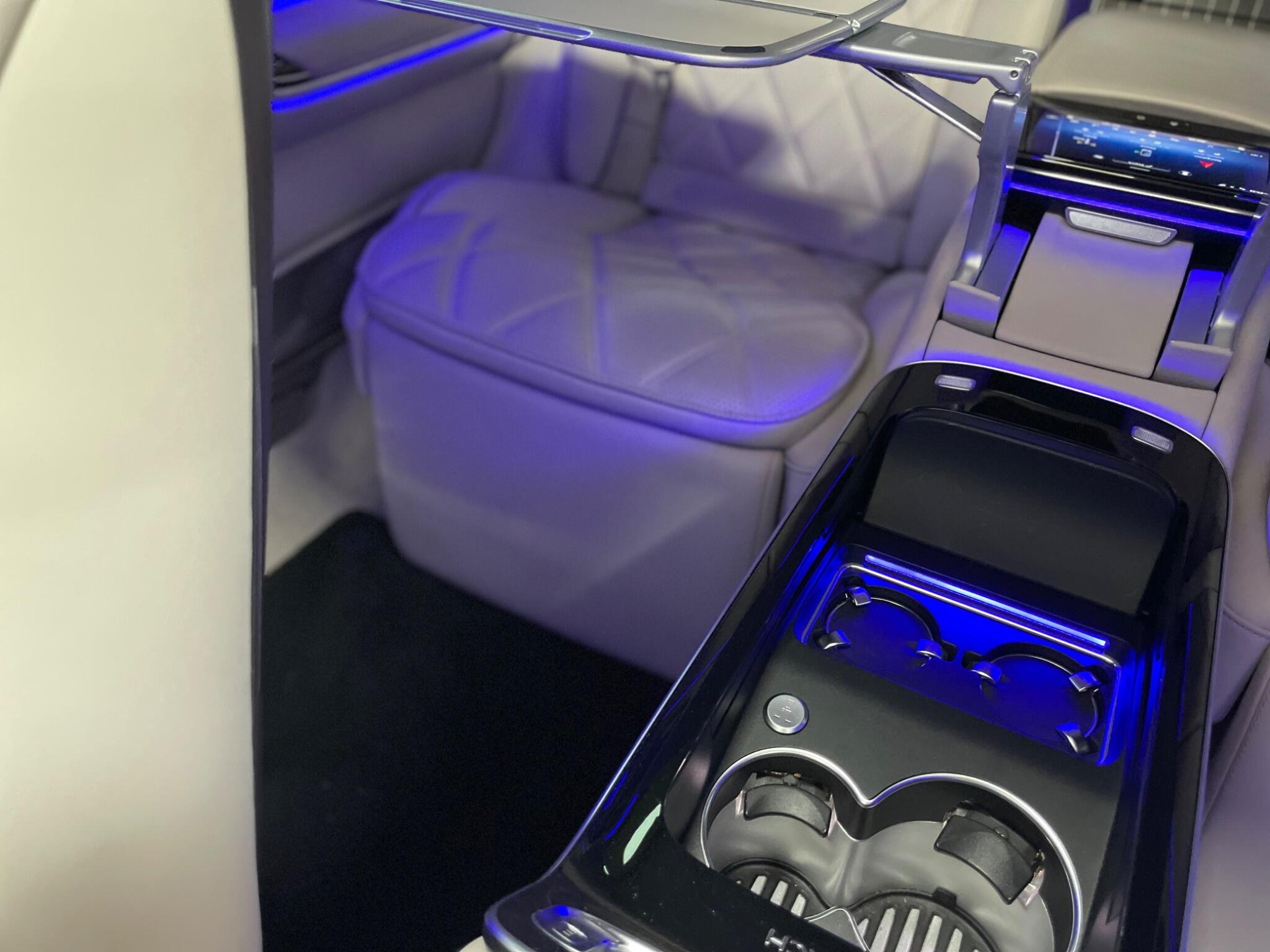 Mercedes-Benz S-Class view 25