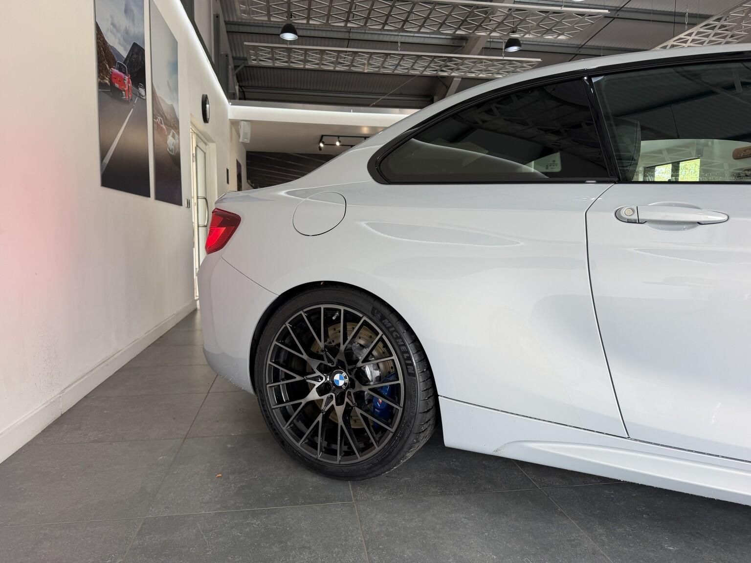 BMW M2 view 4