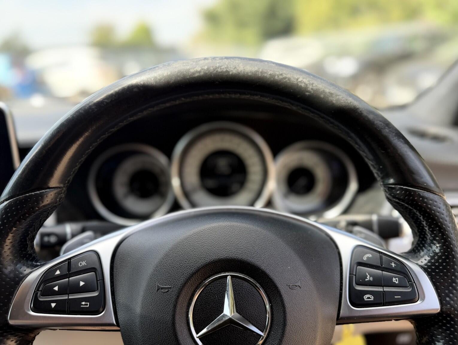 Mercedes-Benz CLS view 17