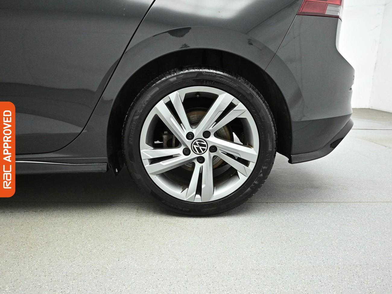 Volkswagen Golf view 28