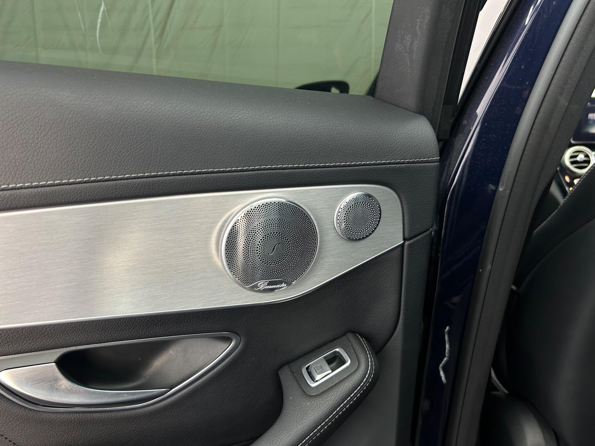 Mercedes-Benz C Class view 58
