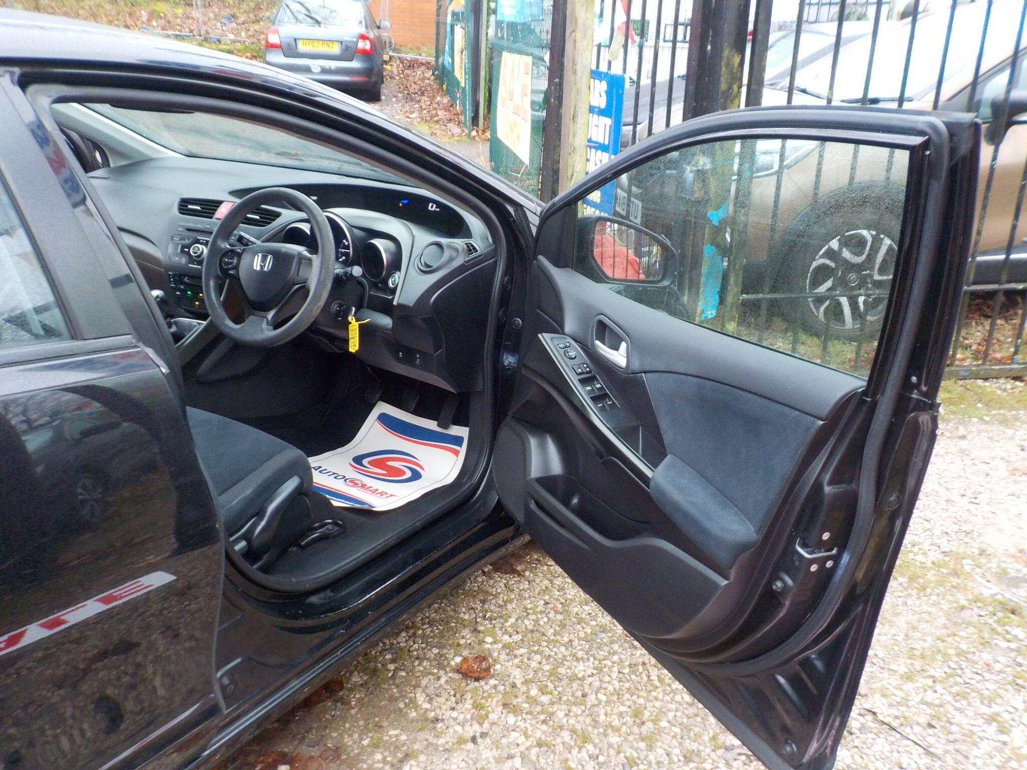 Honda Civic 1.4 i-VTEC SE Euro 5 (s/s) 5dr