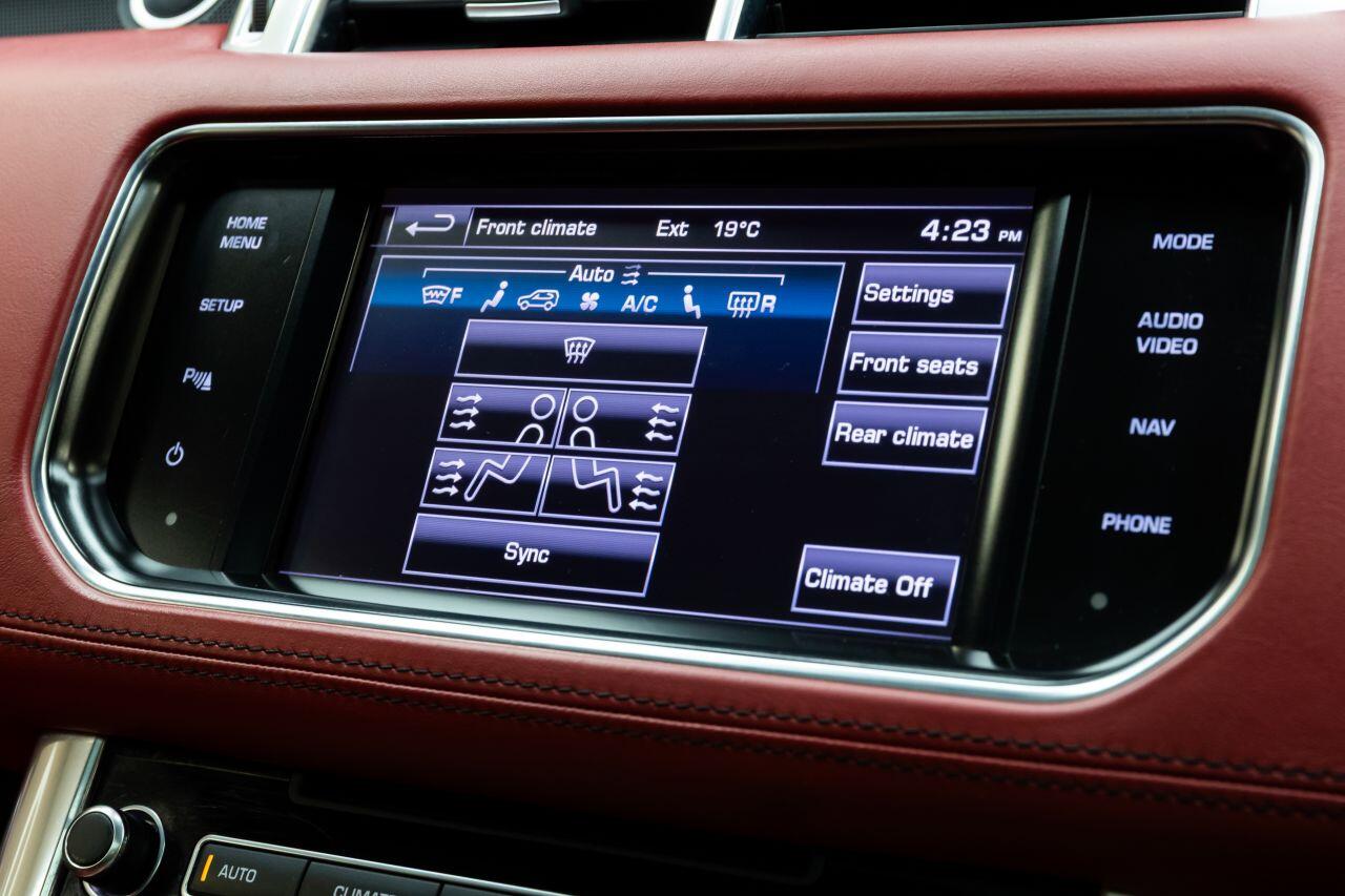 Land Rover Range Rover Sport view 31