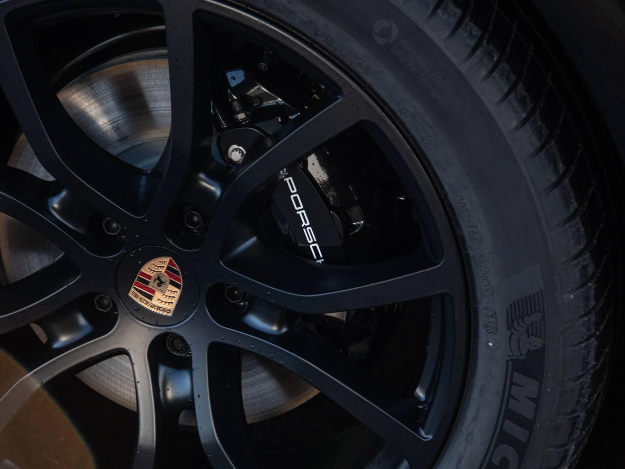 Porsche Cayenne view 15