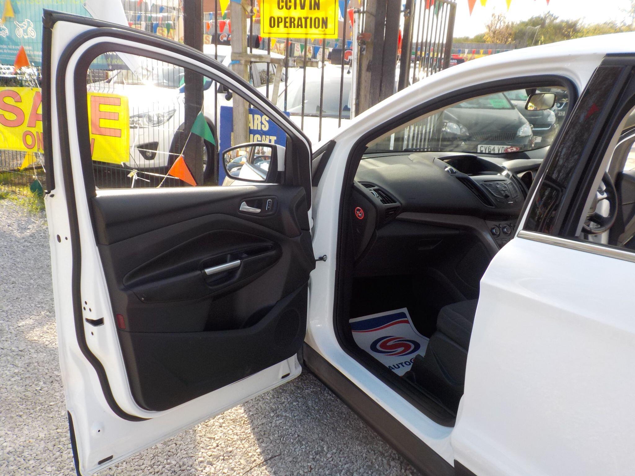 Ford Kuga 2.0 TDCi Zetec 2WD Euro 6 (s/s) 5dr