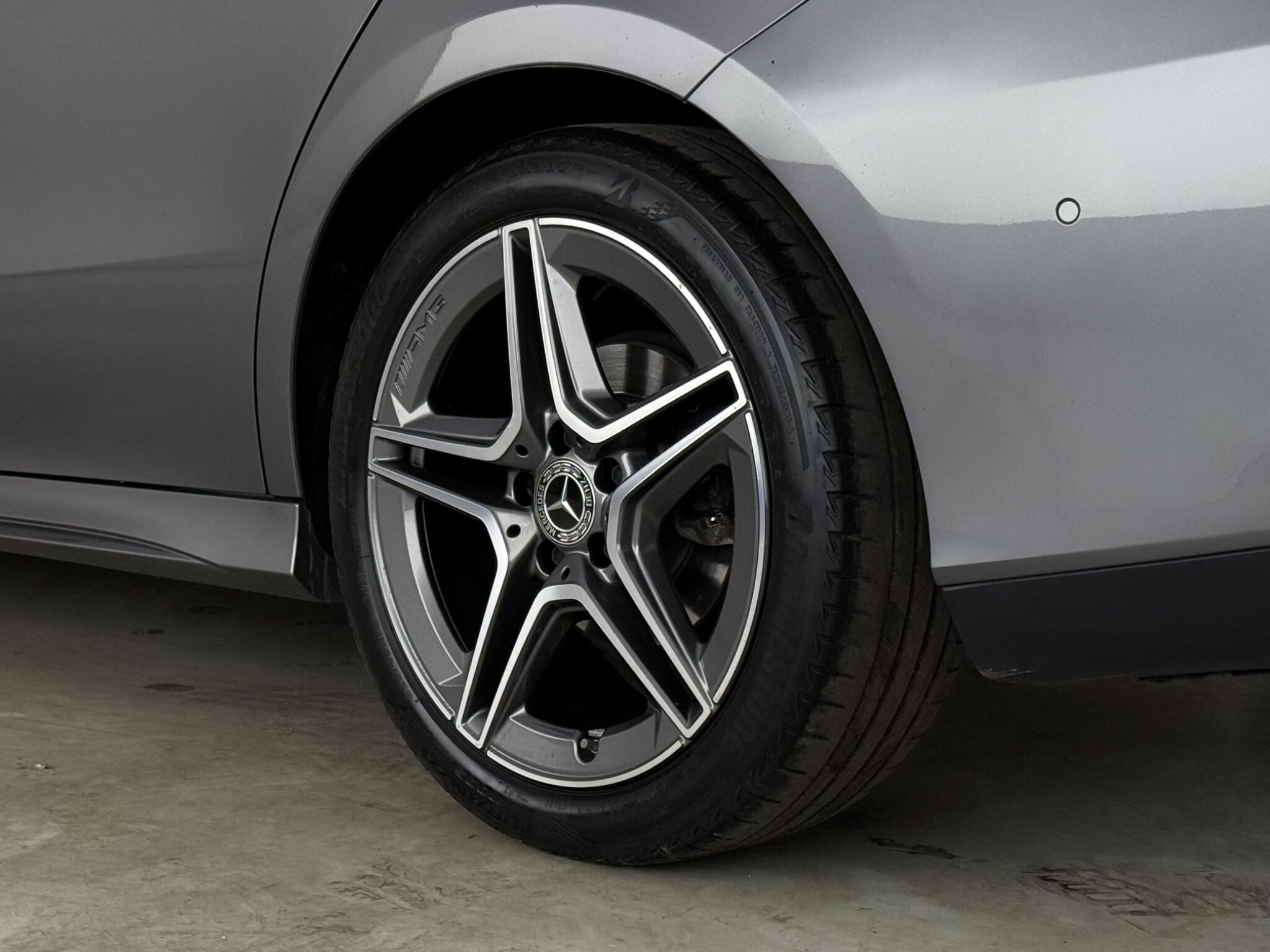 Mercedes-Benz Cla view 8